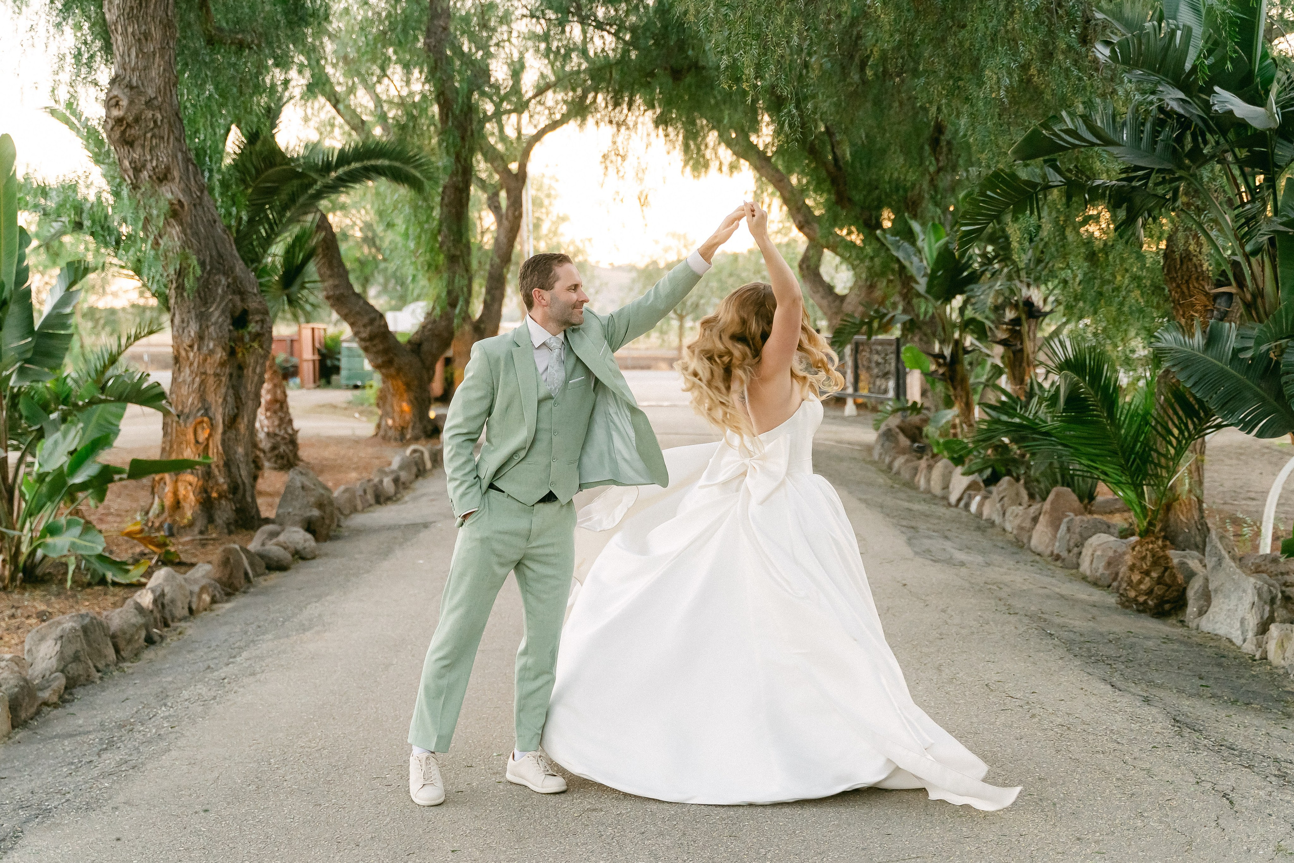 Mark & Caroline. Babich Weddings