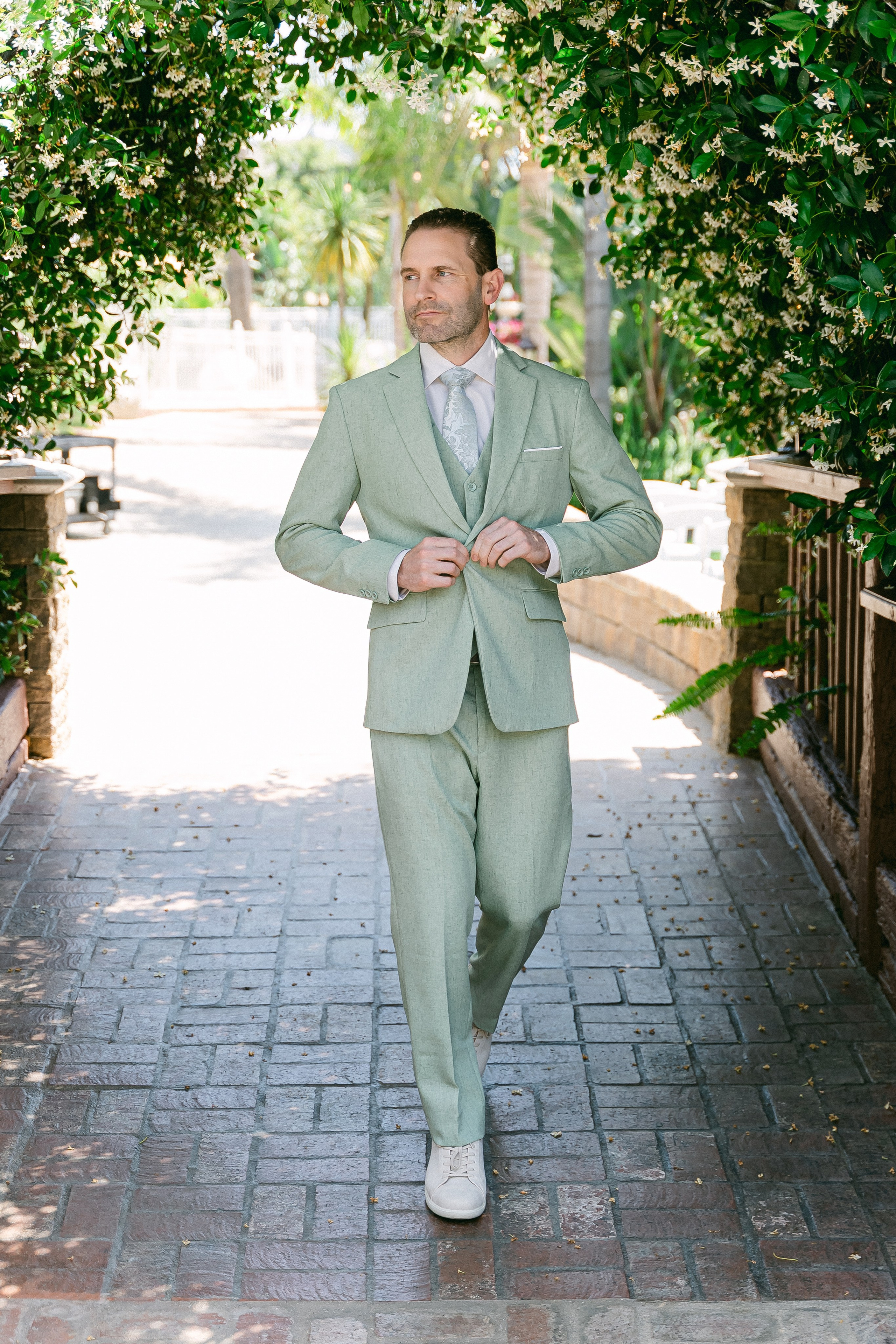 Mark & Caroline. Babich Weddings