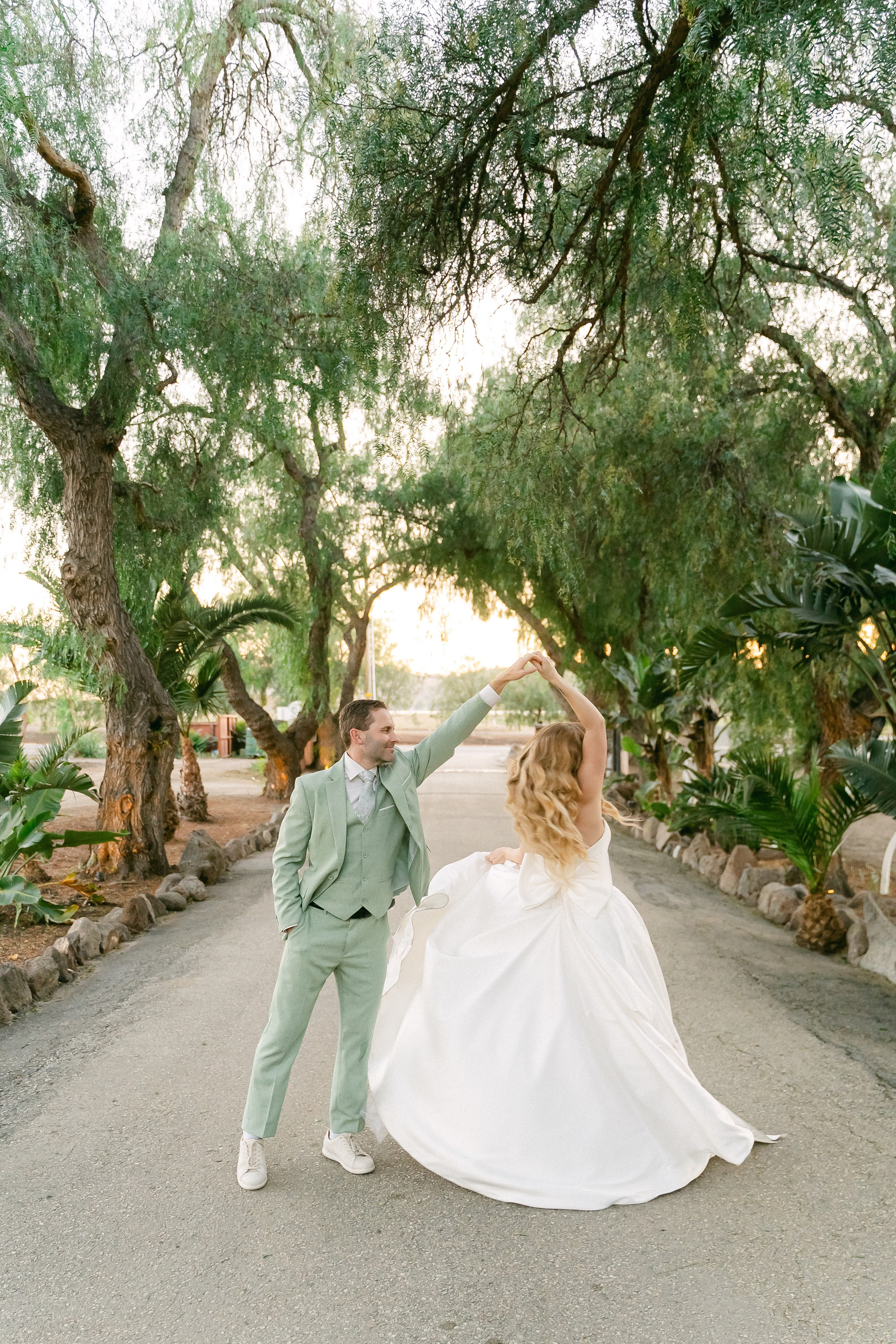 Mark & Caroline. Babich Weddings