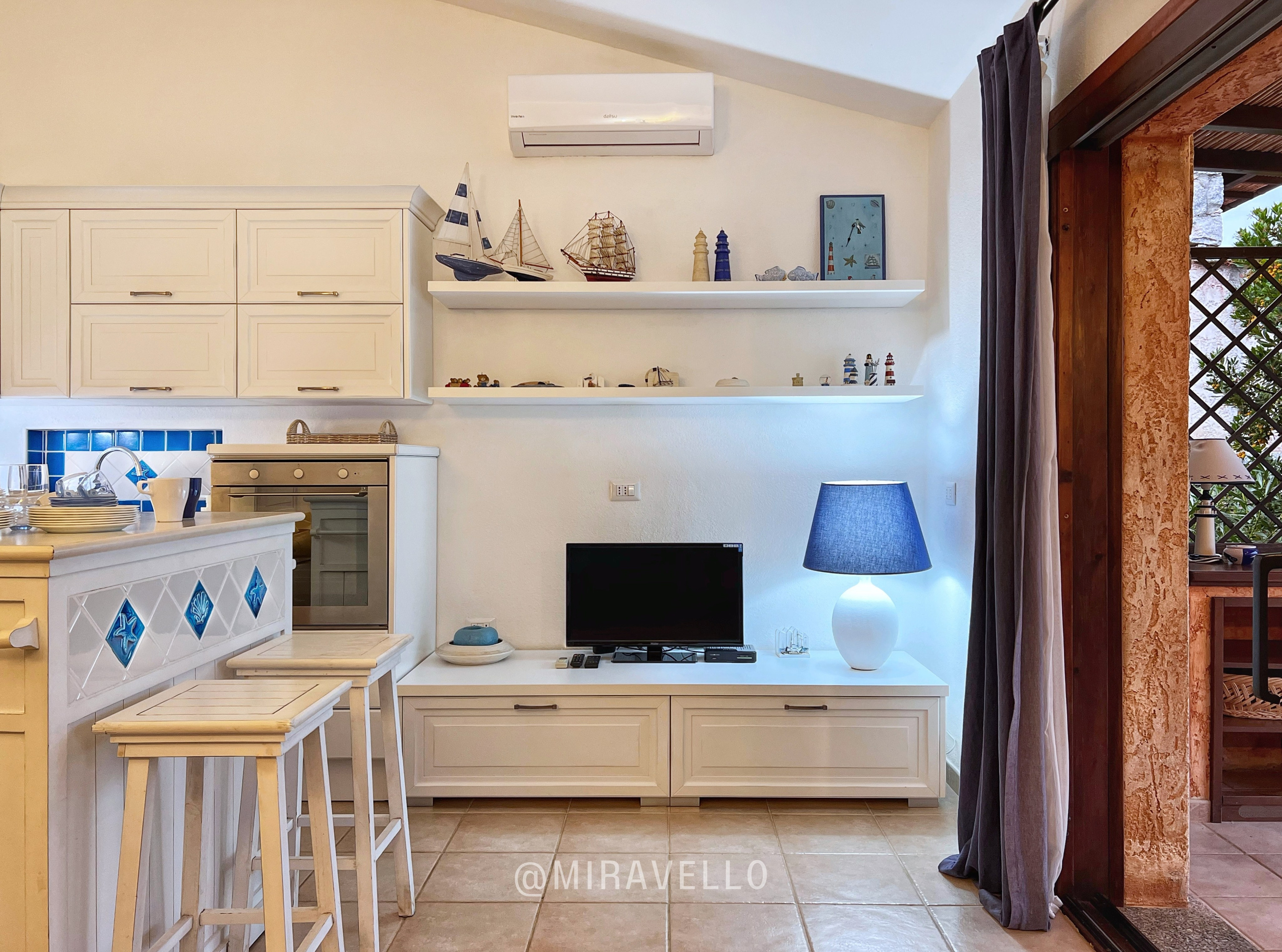 Villino con terrazza rustica. Fotografo d’interni a Cagliari Eugenia Murru