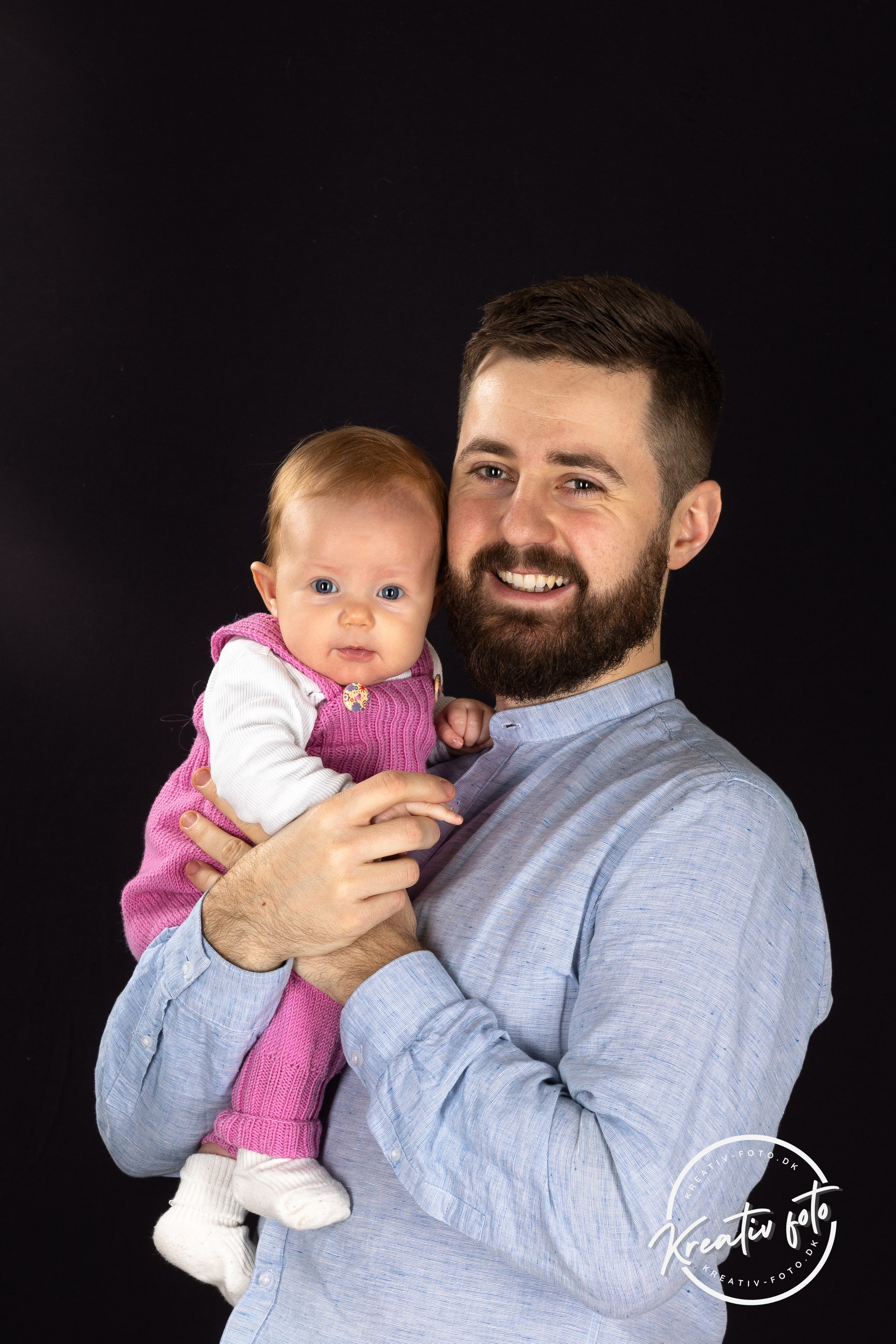 MIRA’S FAMILIE. Fotograf Aarhus | Portrætfoto Århus | Flotte billeder