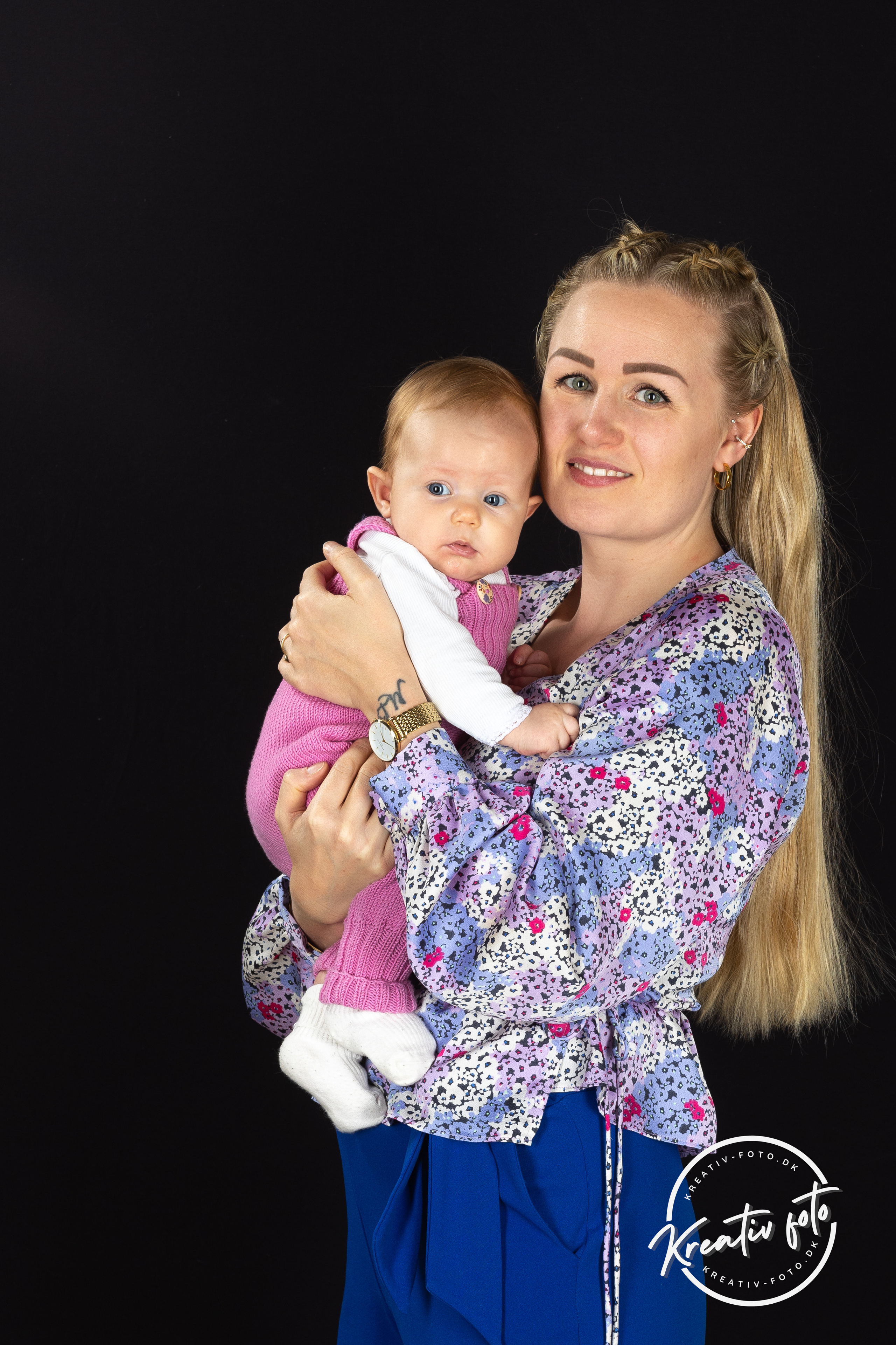 MIRA’S FAMILIE. Fotograf Aarhus | Portrætfoto Århus | Flotte billeder