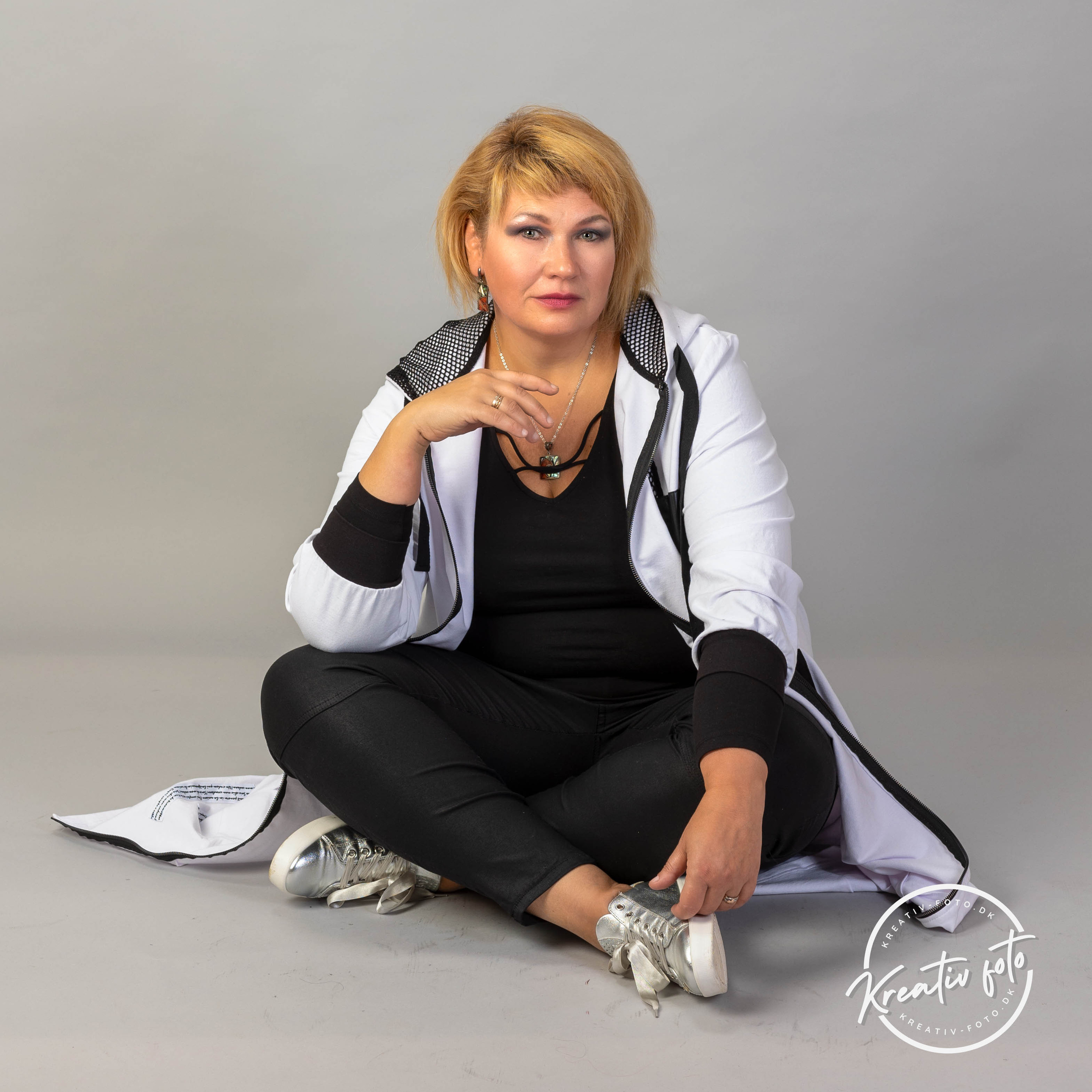 JULIA. Fotograf Aarhus | Portrætfoto Århus | Flotte billeder