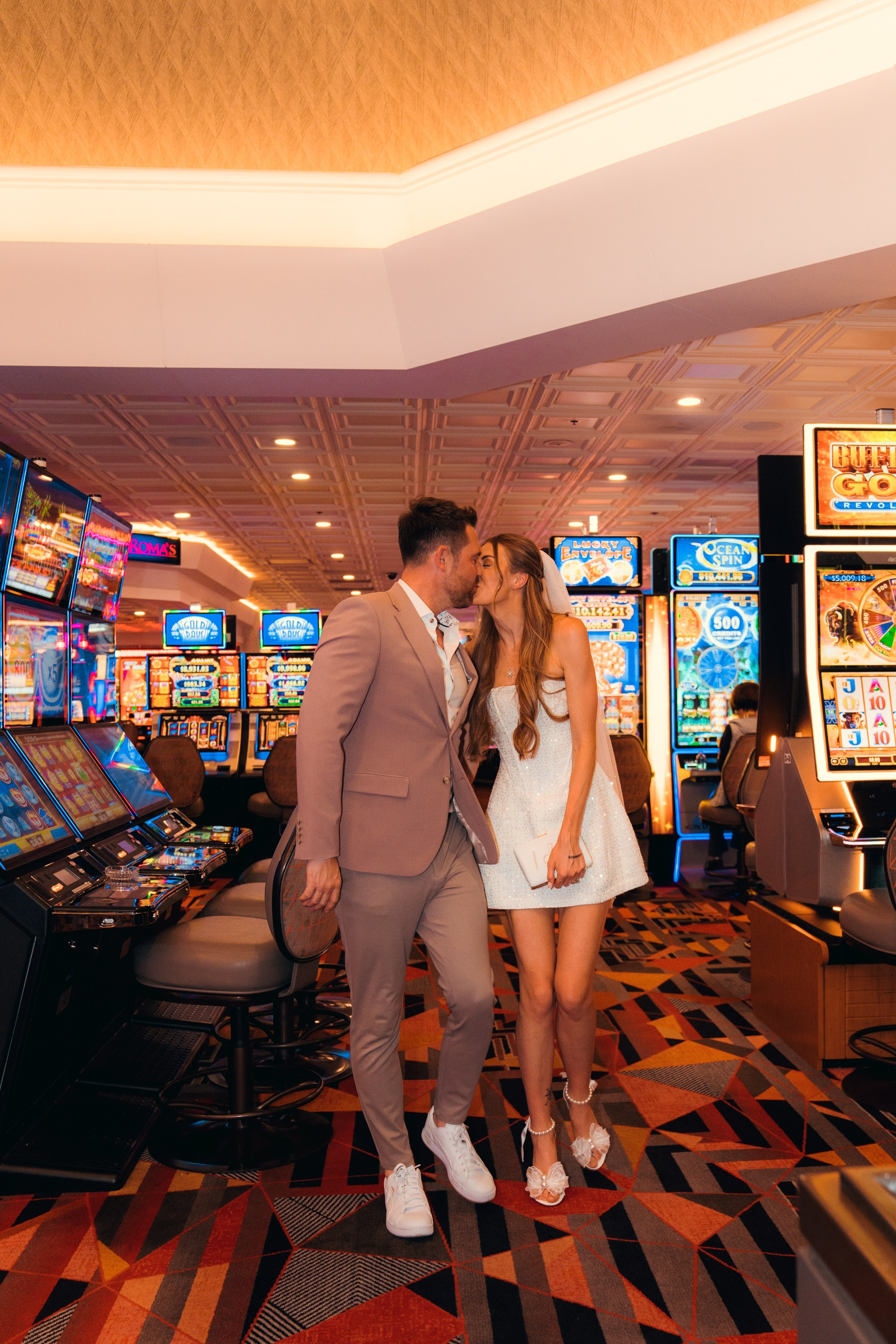 Chelsea&Craig. 9.3.24. Wedding & elopement photographer Viktoriya Kravtsov. Las Vegas