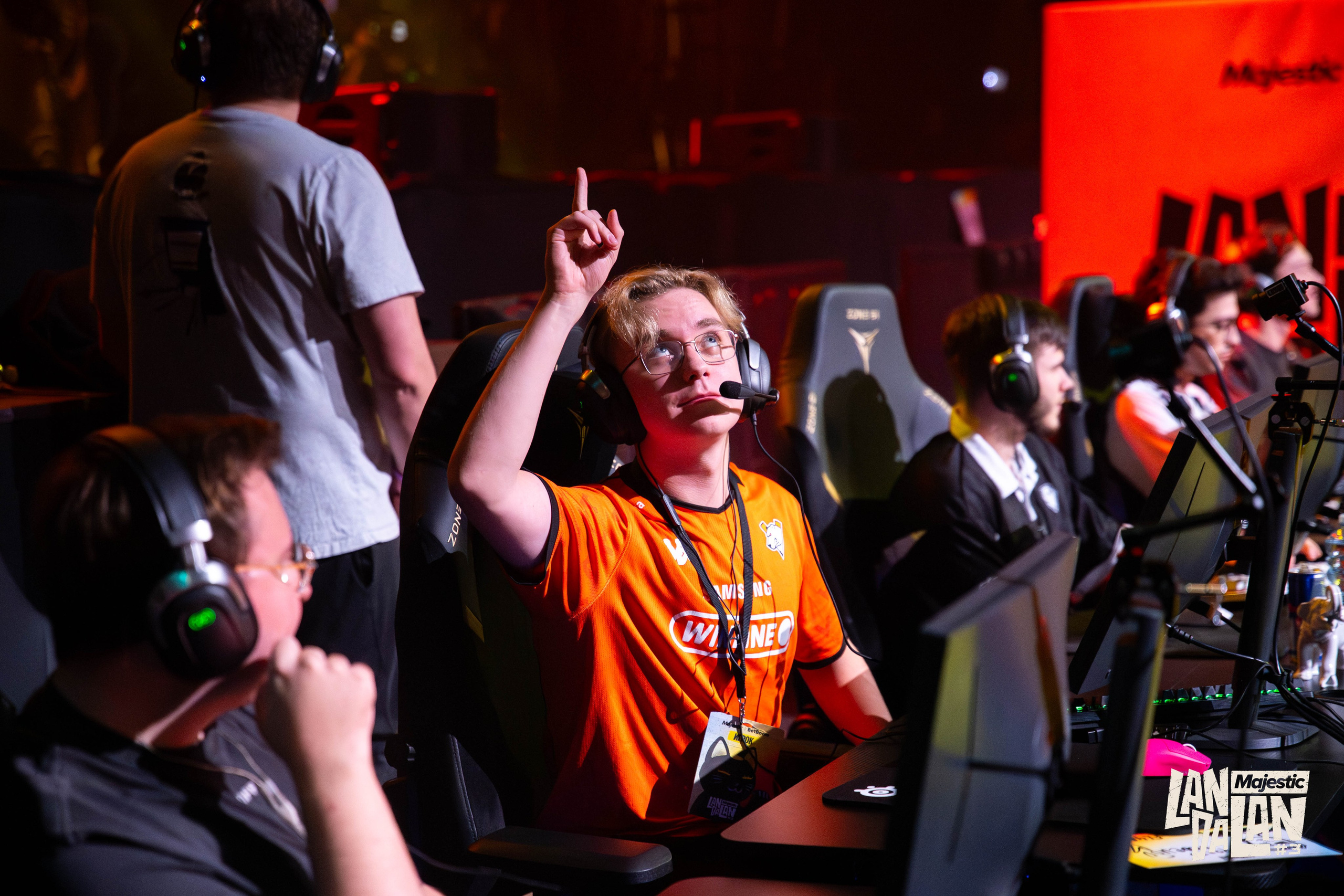 LanDaLan & FRAG & GLuck Yungstar & UCA