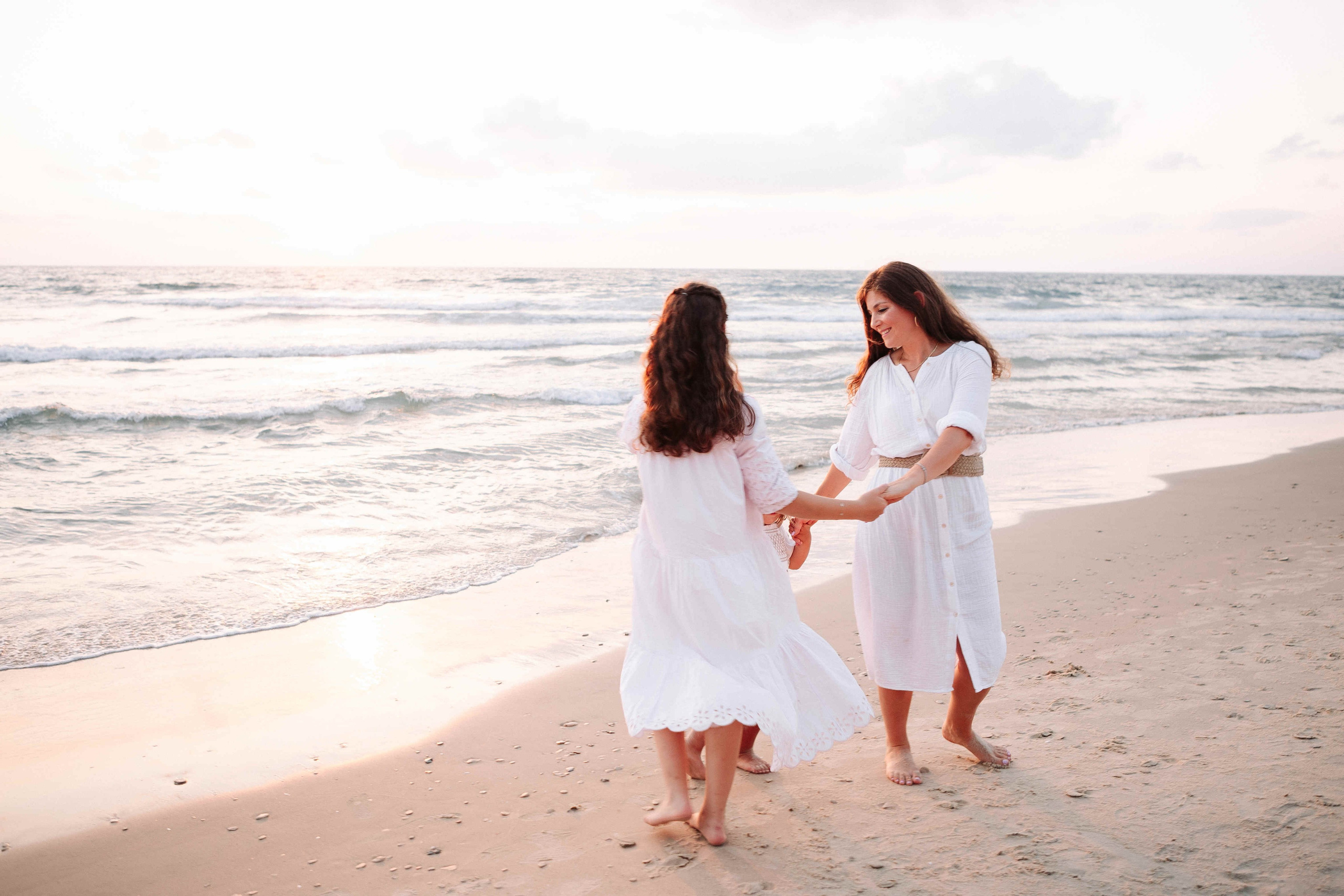 SEA PHOTOSESSION IN NETANYA. Https://shi-photo.com/