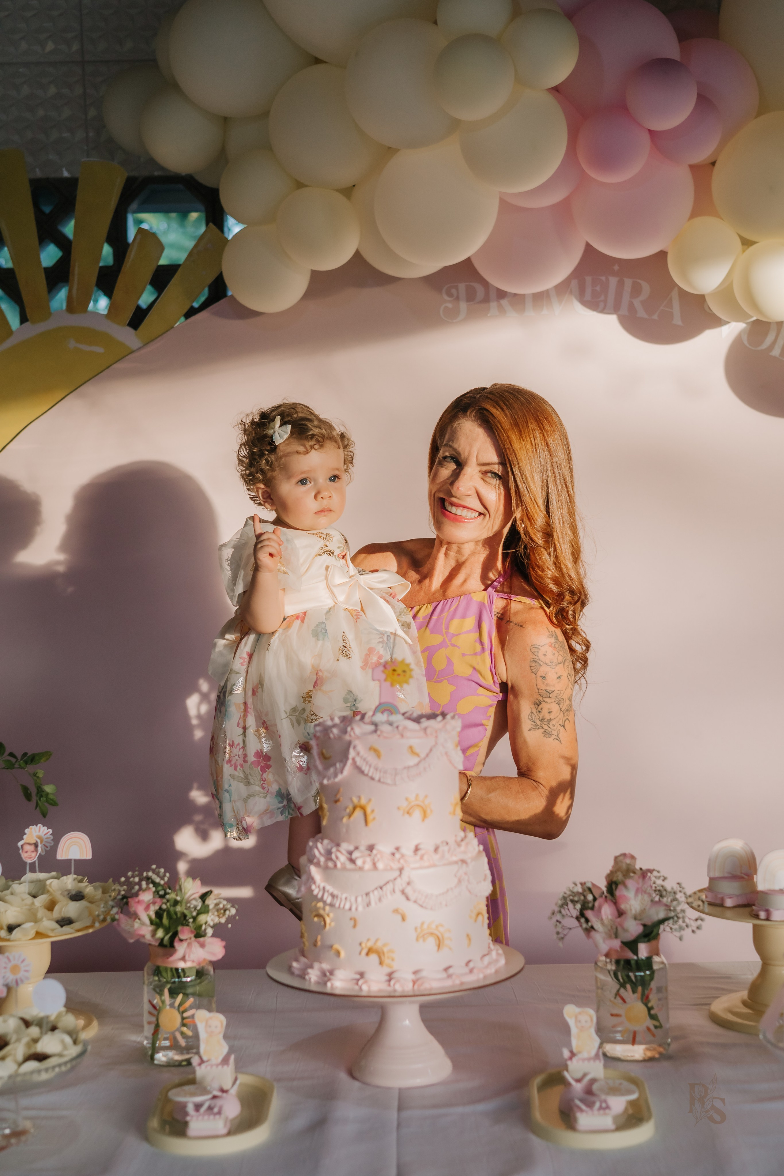 Aurora — 1 ano. Fotógrafo Richard Silvestre — Casamentos na Bahia