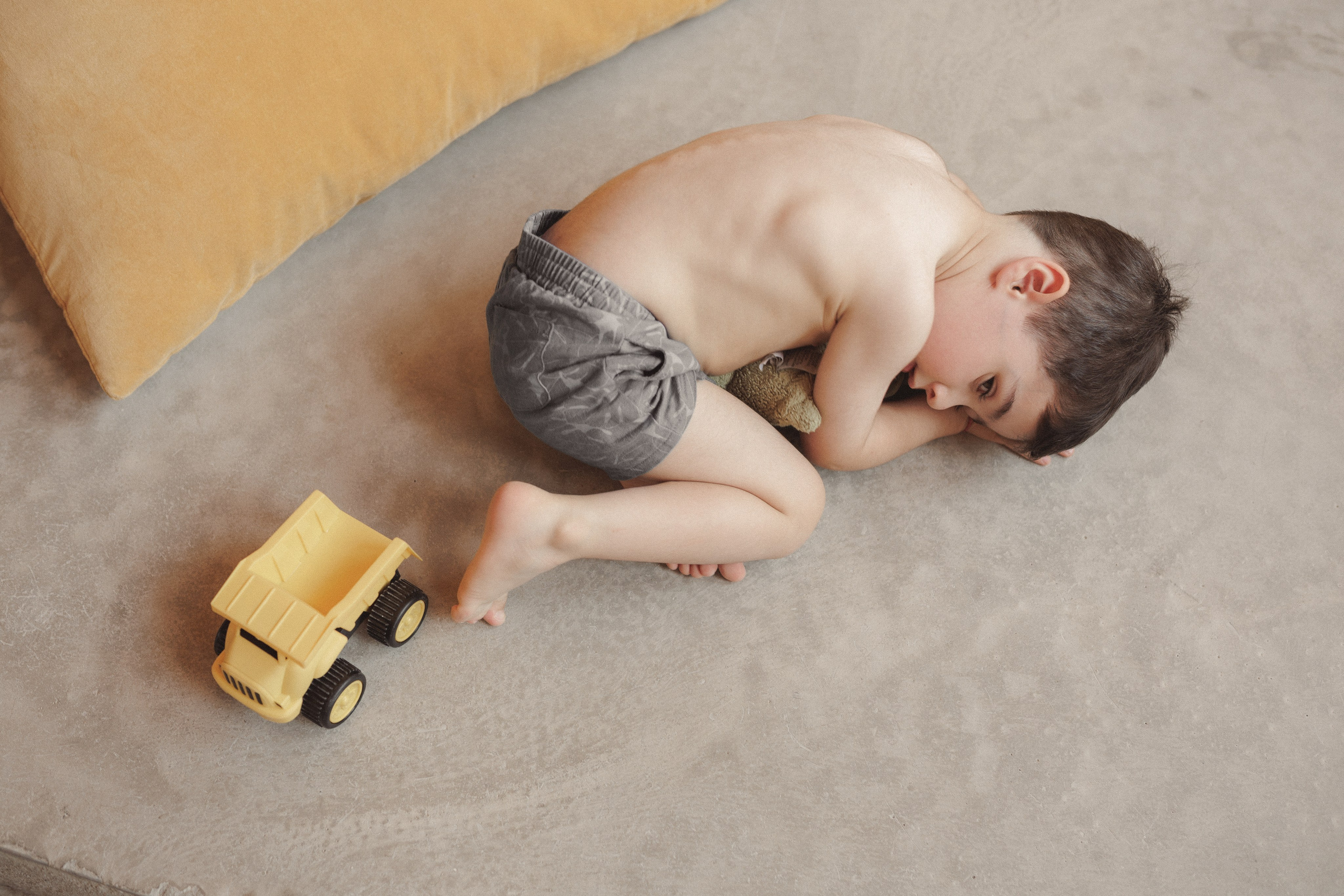 Patrik & Naomi. Monestir Sant Salvi. Paola wedding photographer / videographer in Barcelona