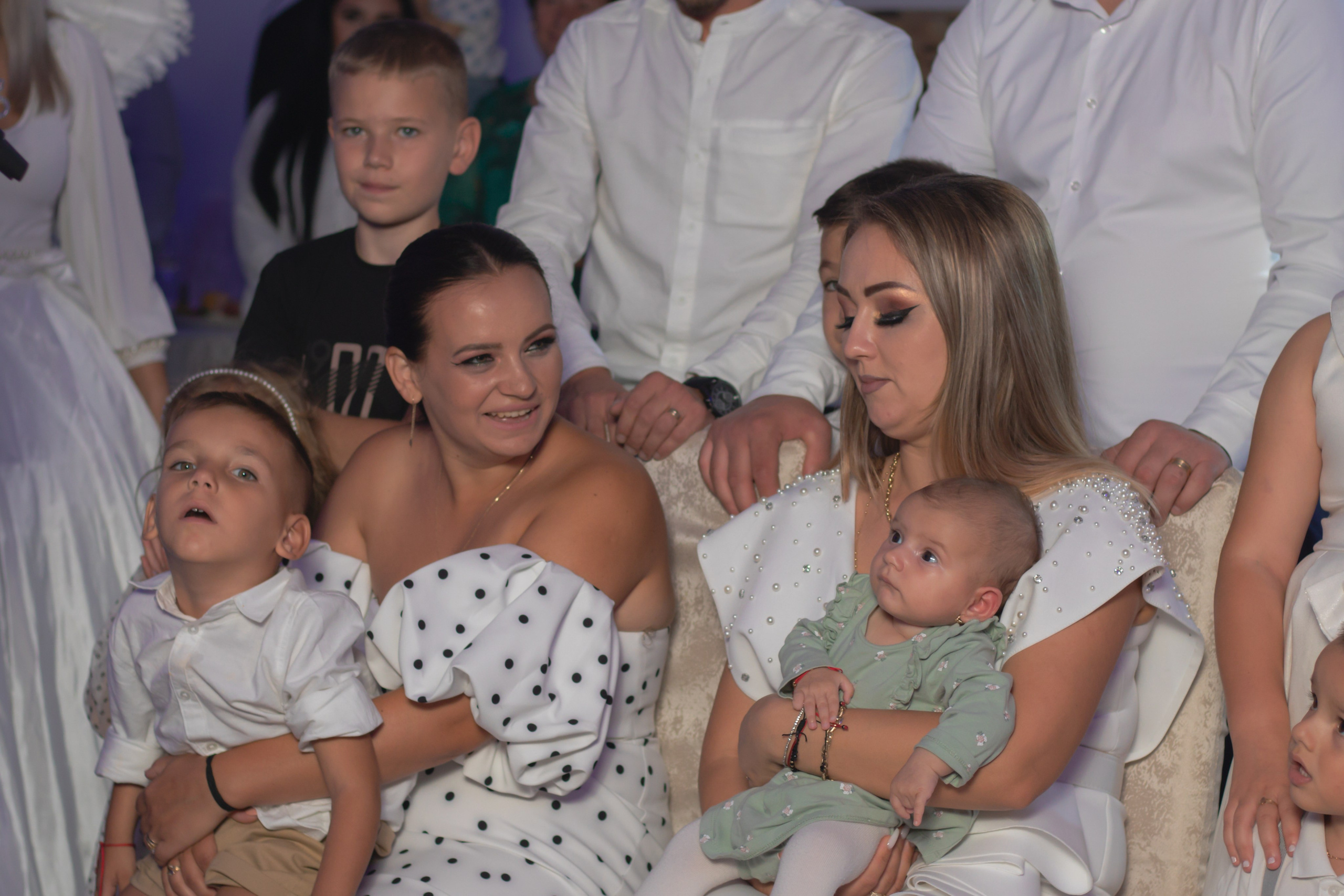 Ariana. Fotograf si videograf — evenimente si studio