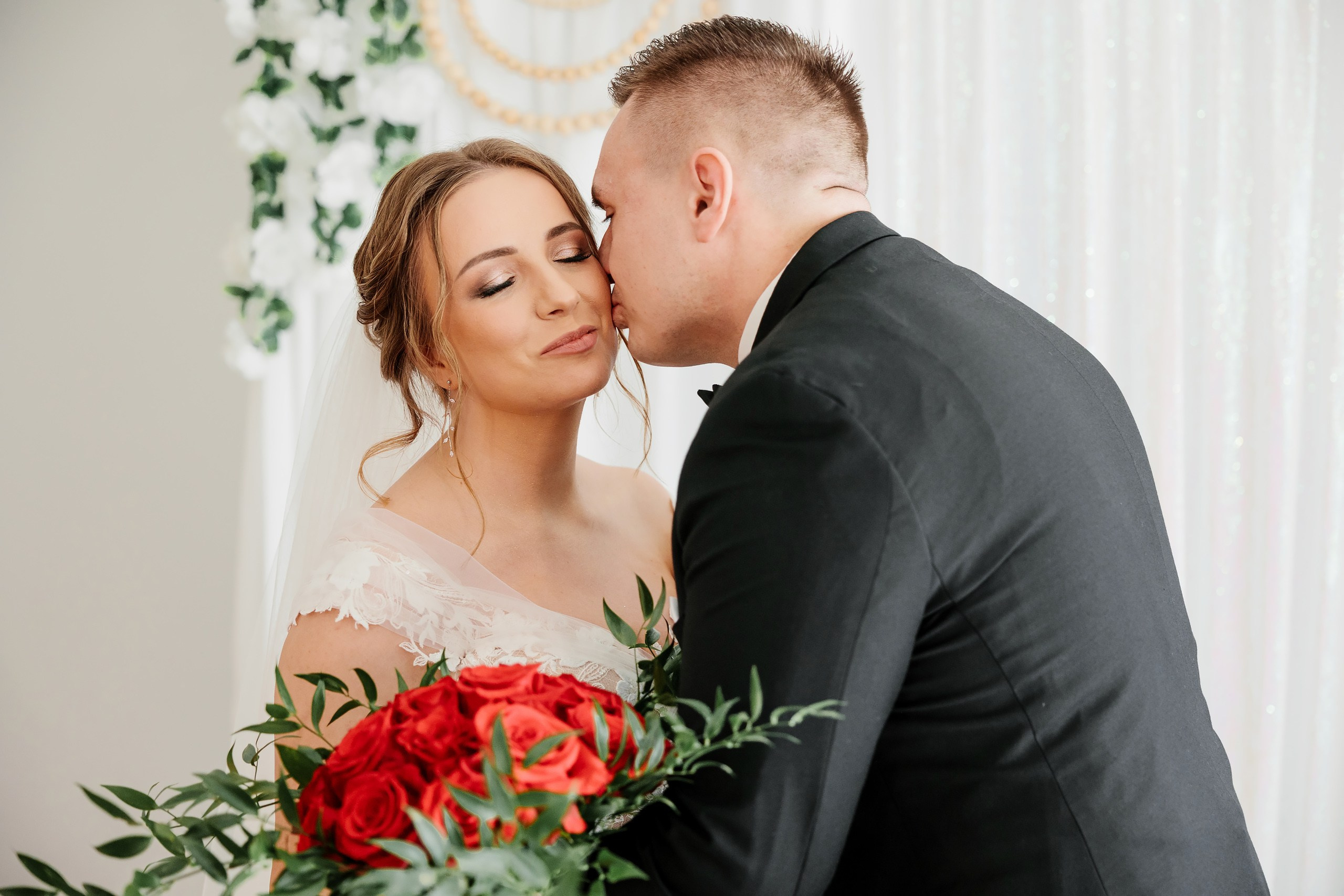 05.10.2024 Wedding. Wedding family event photographer in Chicago Nick Yushevich