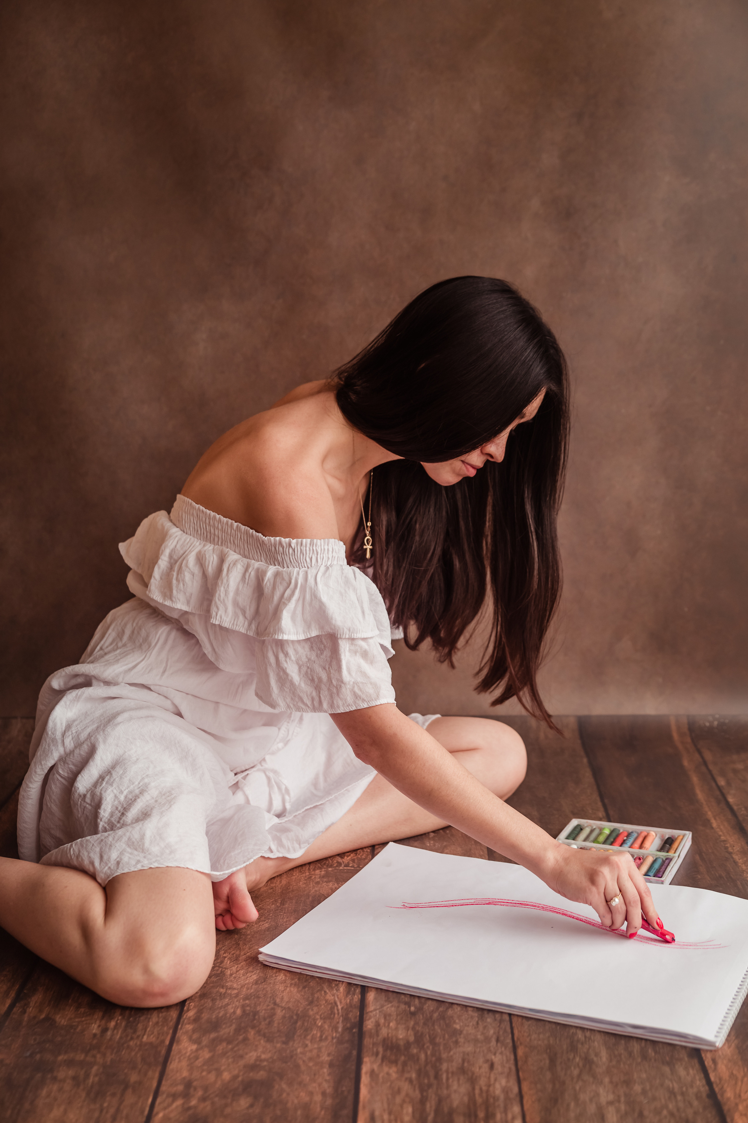 Content photo session in home studio