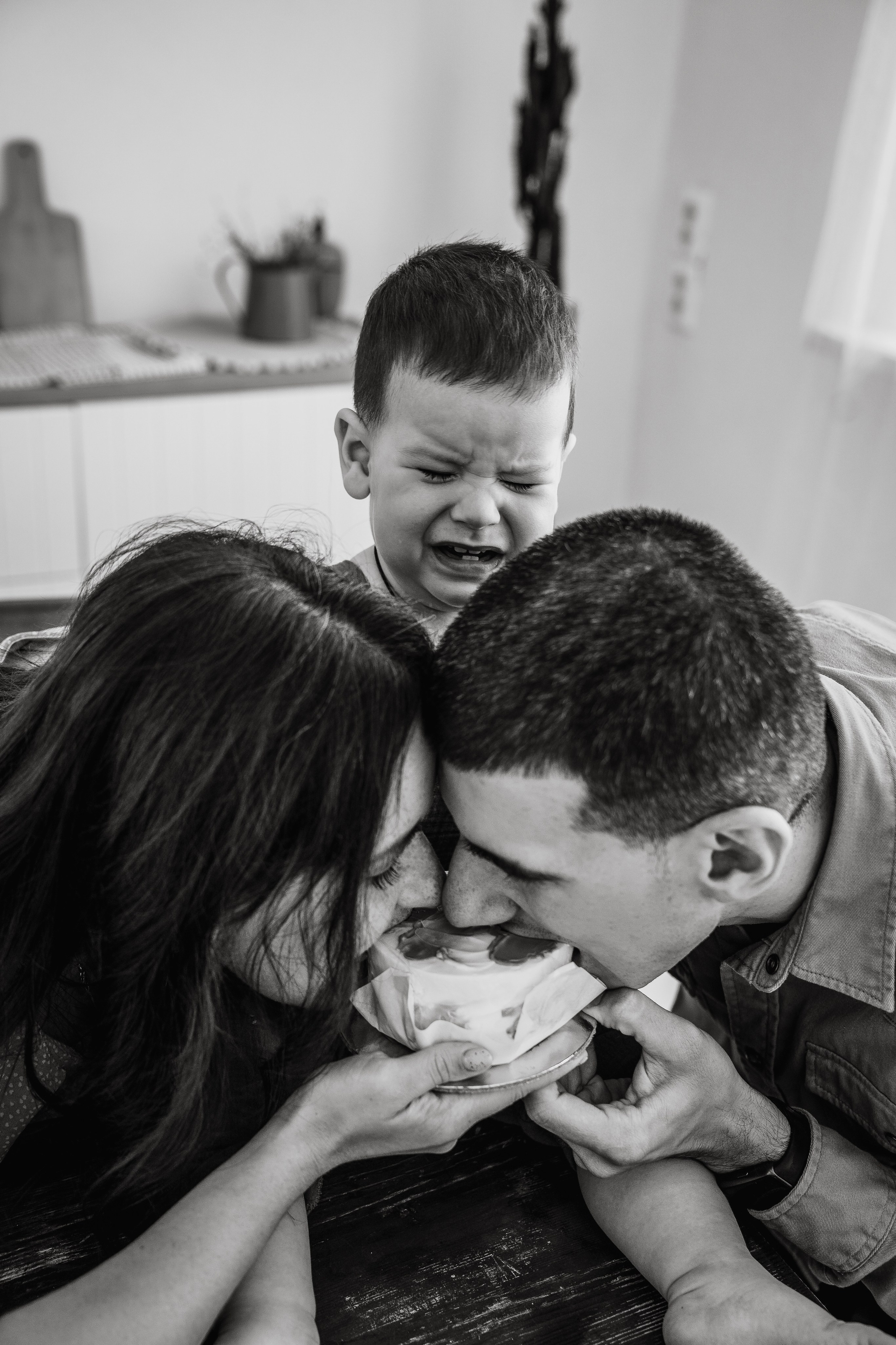 Cozy Family Photography at Home – Lifestyle & Love. Alisa Tant — Family and newborn photographer Bucks County, Montgomery county, Philadelphia, NJ