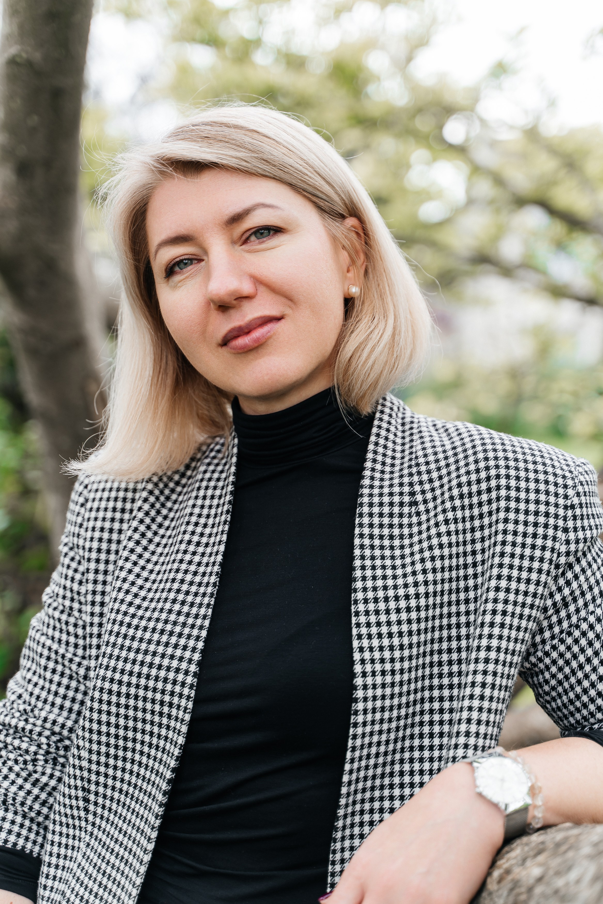 Headshot. Photographer in England Ekaterina Romanova