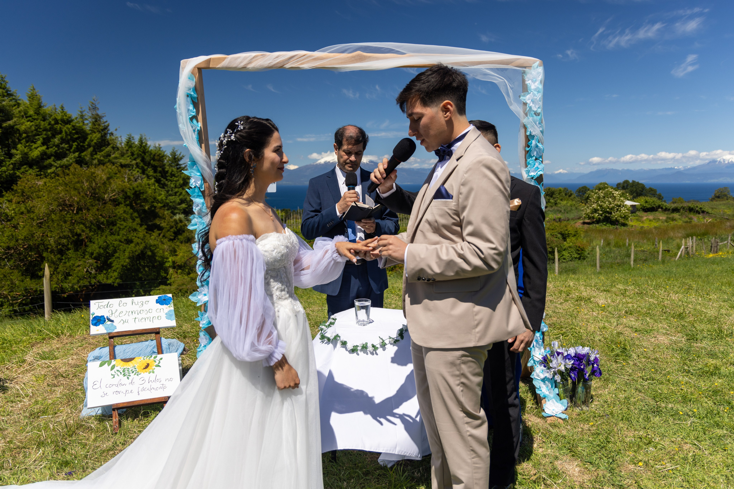 Carol & Ivo. Dinka & Emilio - El arte de preservar lo que no se repite