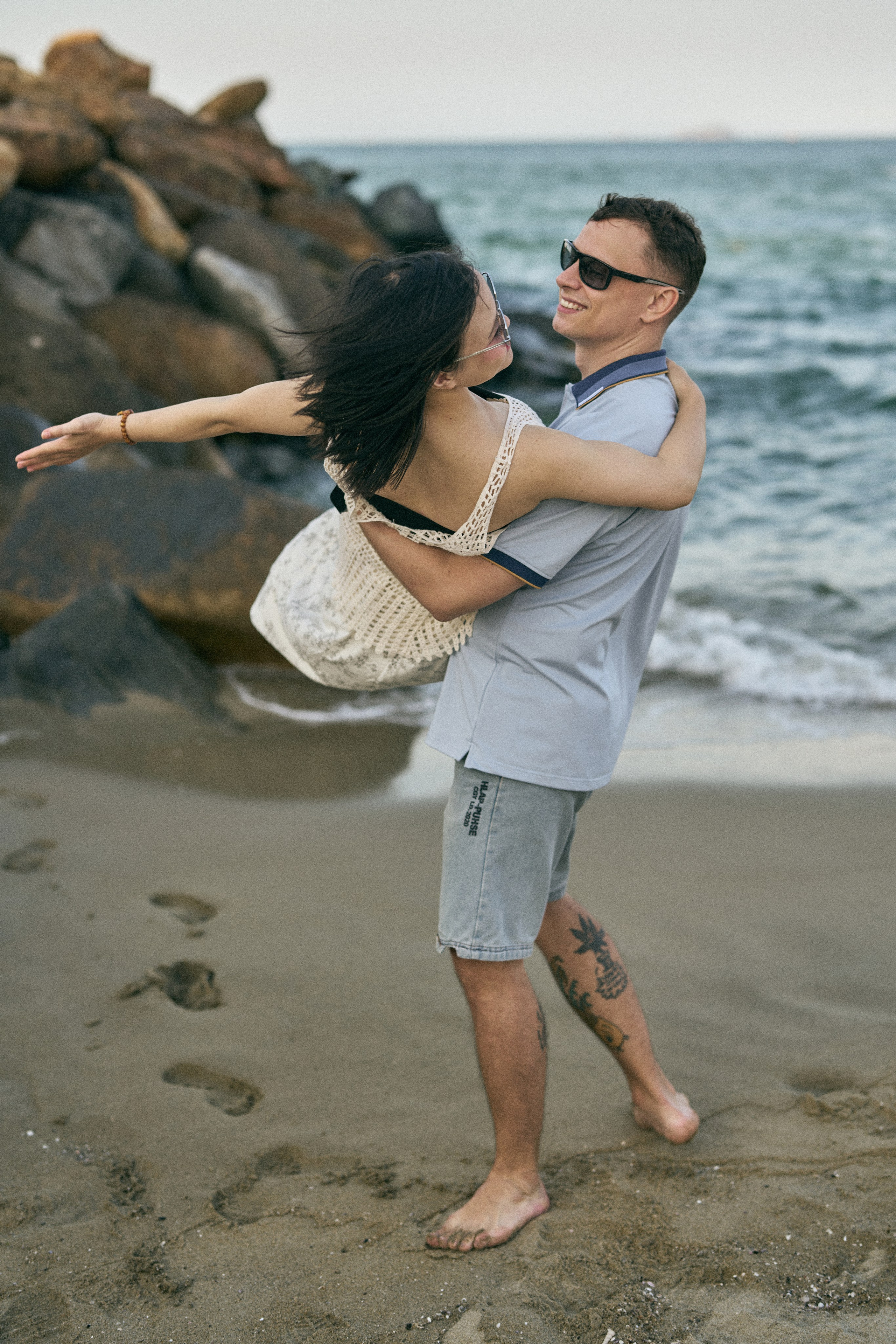 Lifestyle Photographer in Hoi An & Da Nang Love stories, family & wedding photography