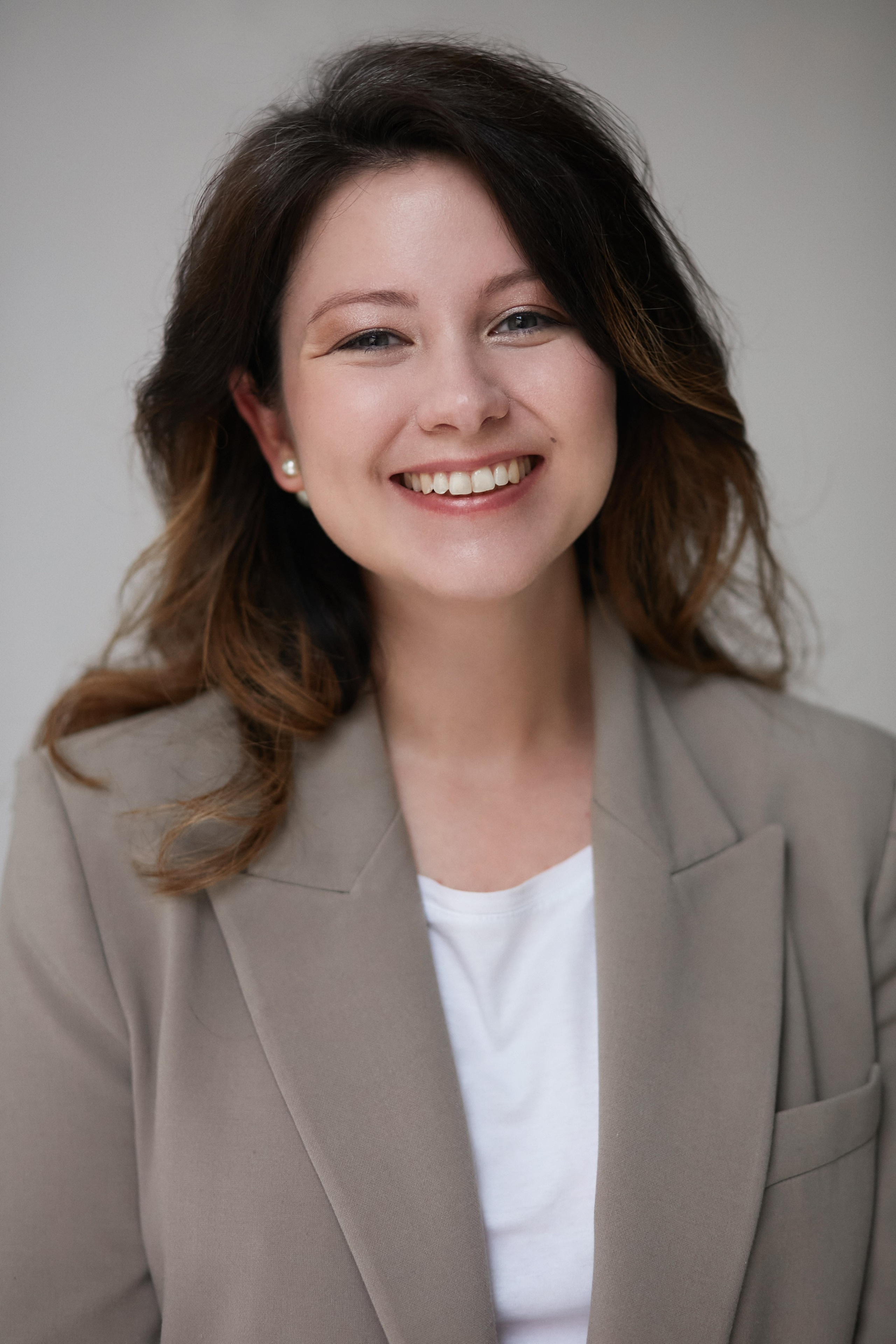 Julia Begus. Amazing photo session at a time convenient for you. Y