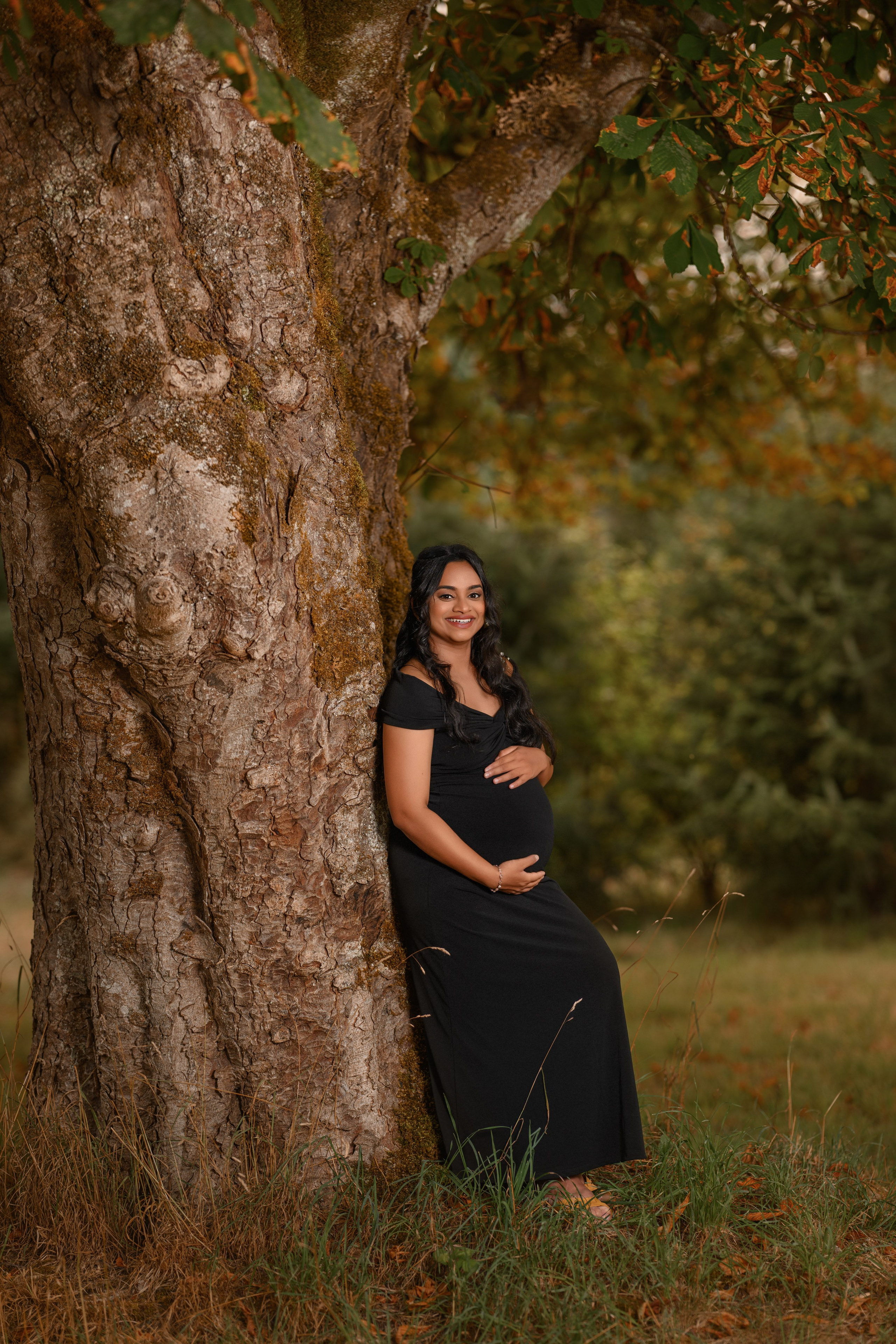Grisha with her husband. Wedding & family photography in Seattle area. Helen Michelle photographer