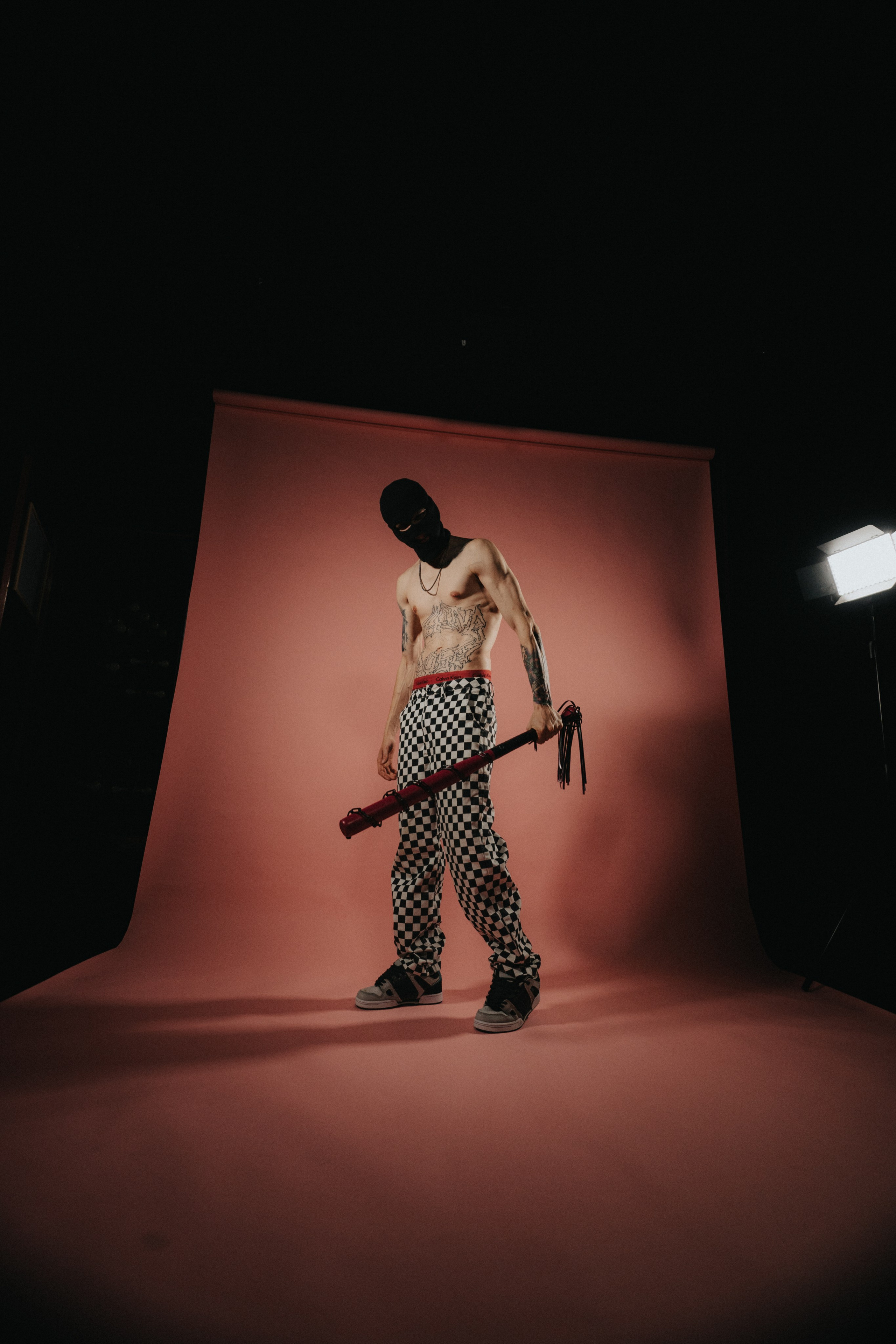 Dany Maloy (Hotbox vocalist). SomeGuys video production