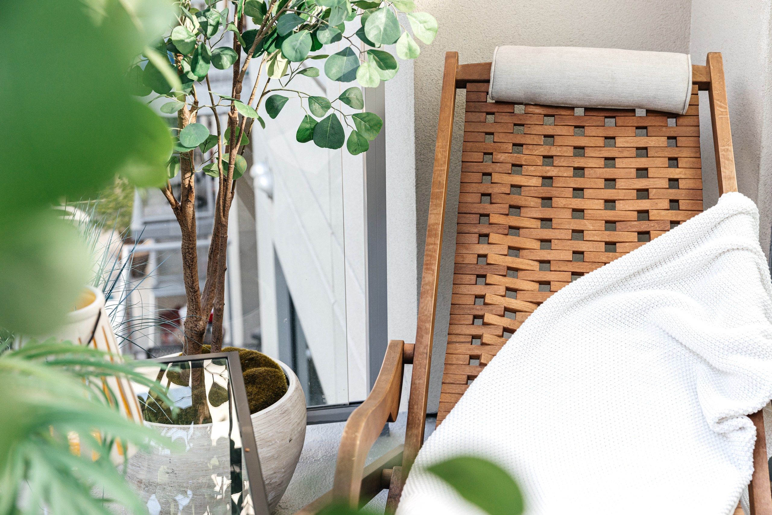 Foamy Apartment. Photographer Andrei White