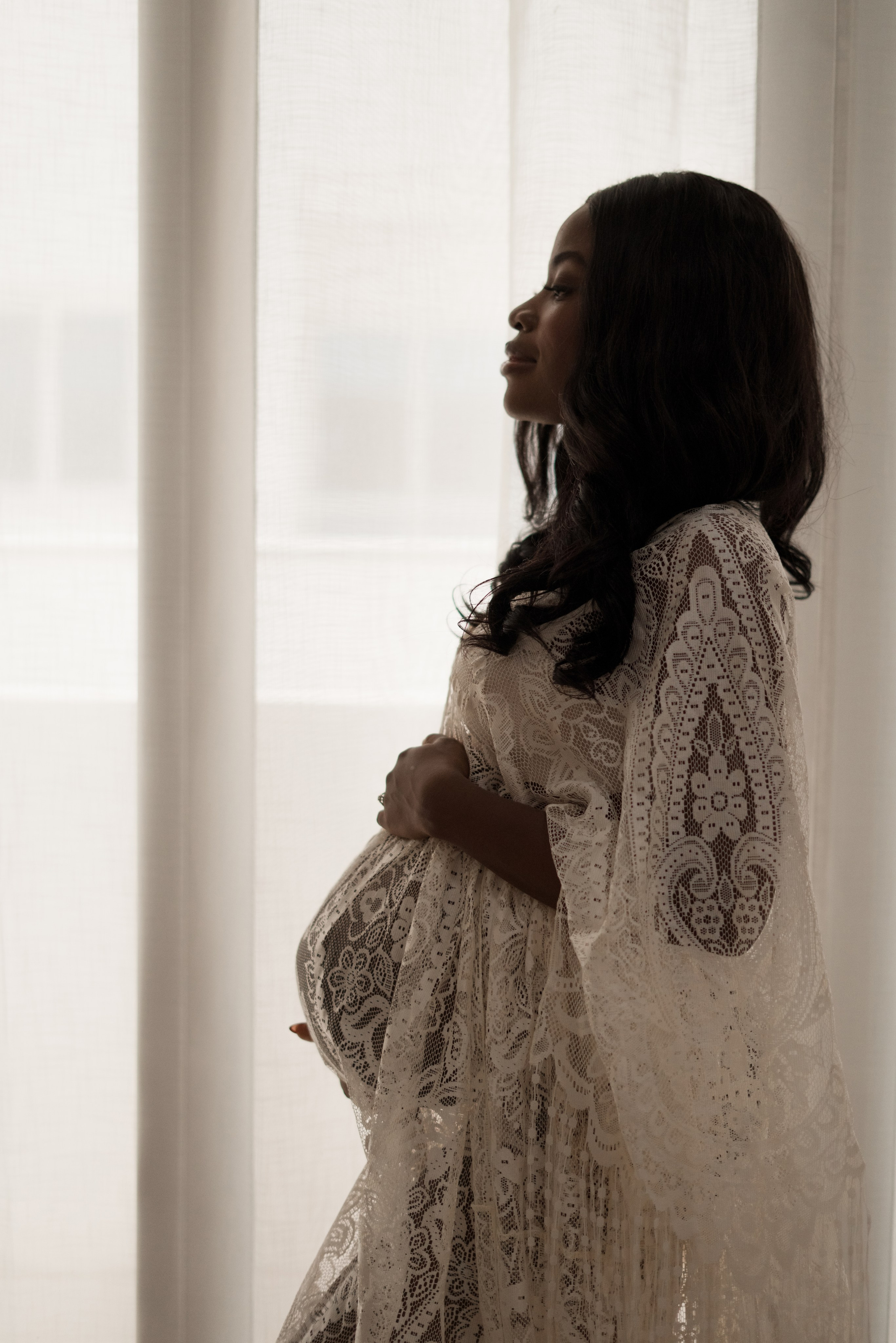 Home studio session. Angela Iakovleva — Family Photographer in Dubai