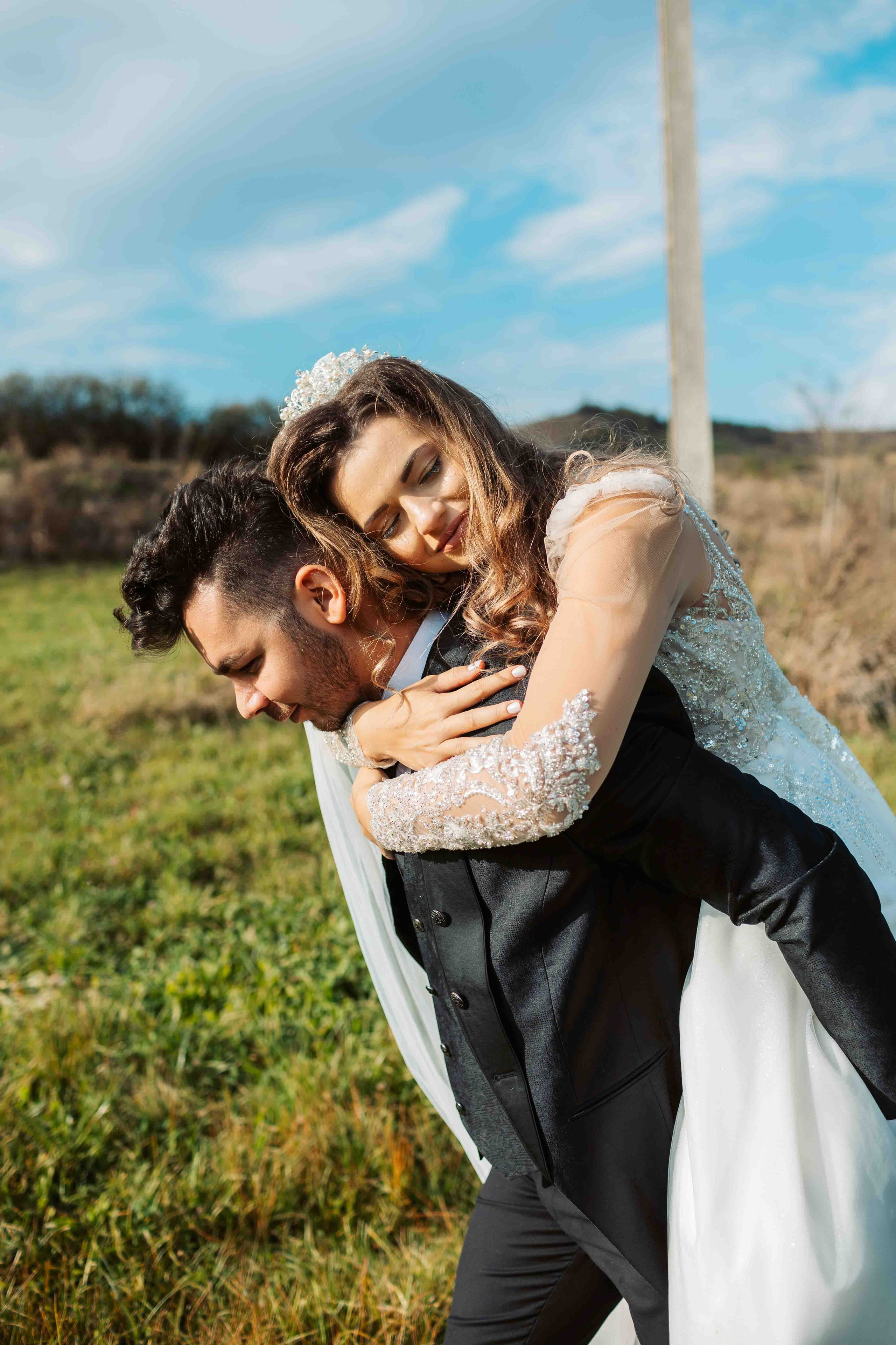 TRASH THE DRESS — Emanuela & Emanuel. Contrast Studio