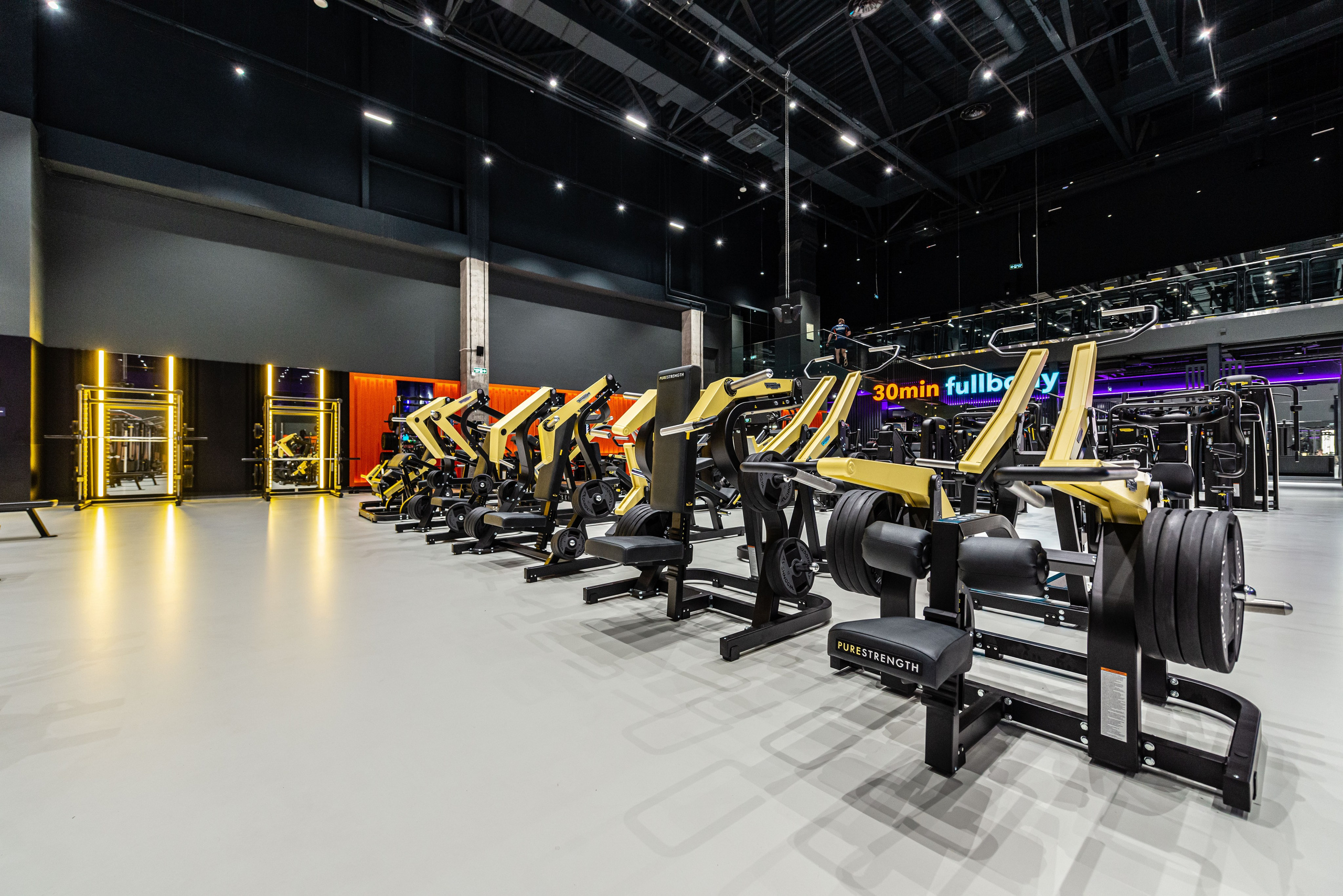 DDX Fitness в ТЦ Место встречи Янтарь. ФОТОГРАФ МЕКСИКА КИНТАНА-РОО