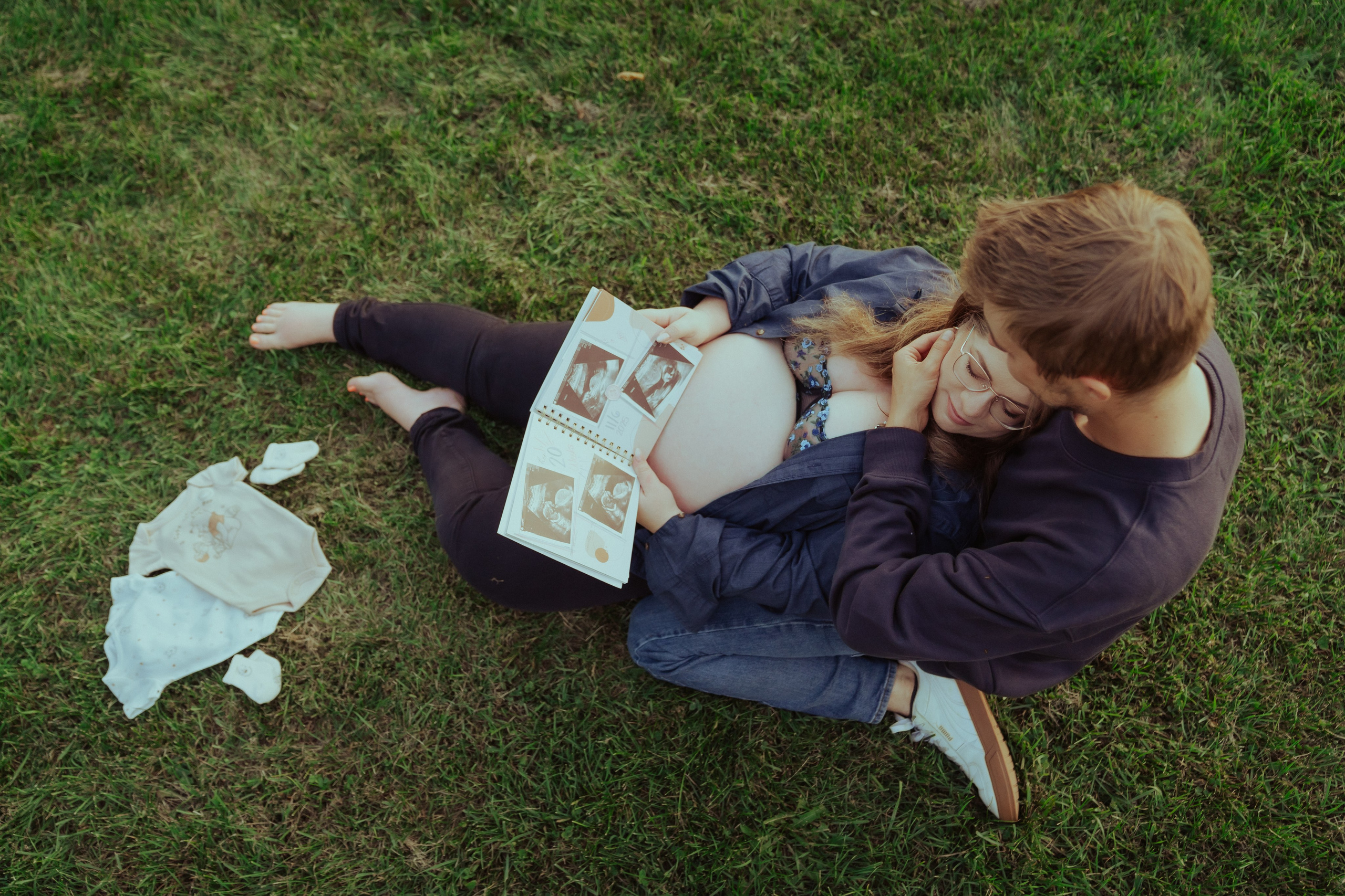 Maya and Arthur. Pragnancy & Love. Photographer Viktoriia Skavronskaya