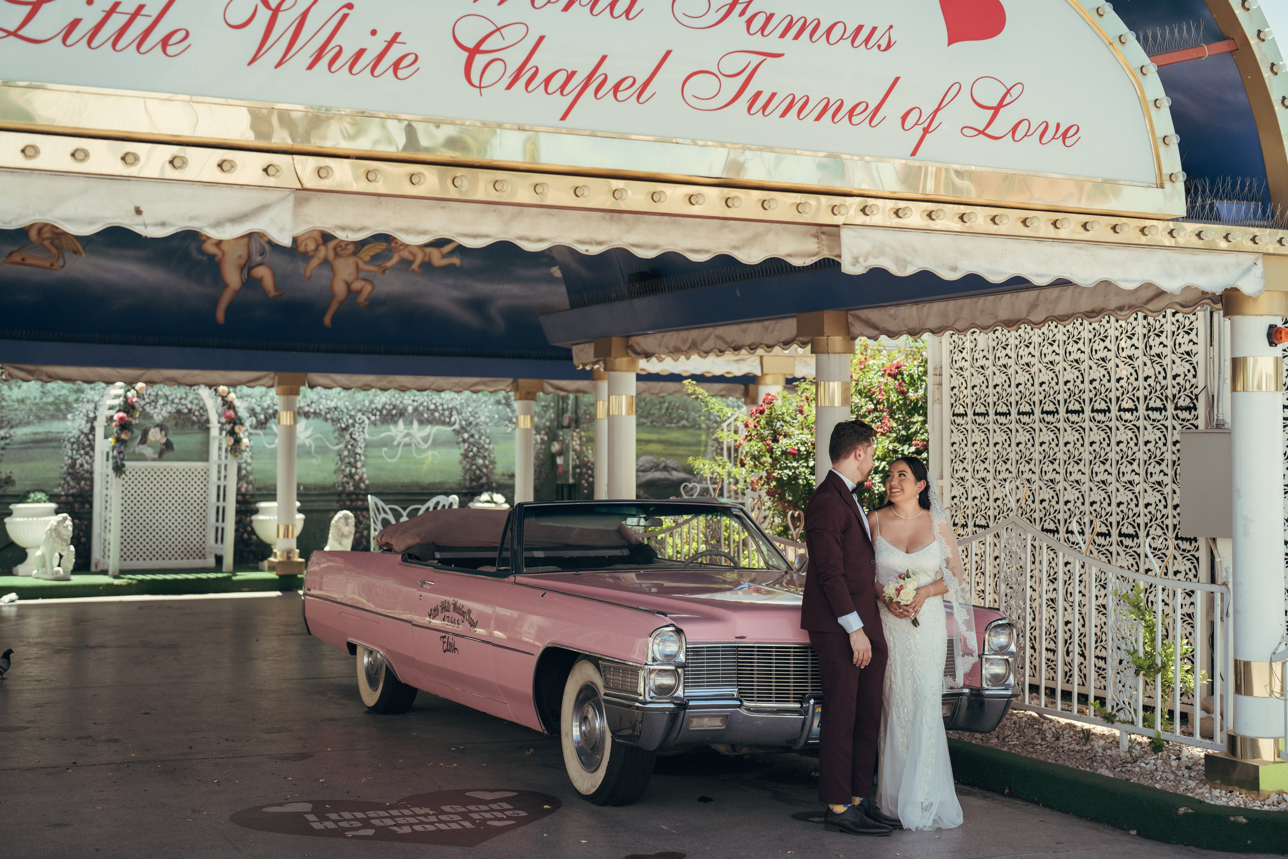 Justin&Sheyla. Wedding & elopement photographer Viktoriya Kravtsov. Las Vegas