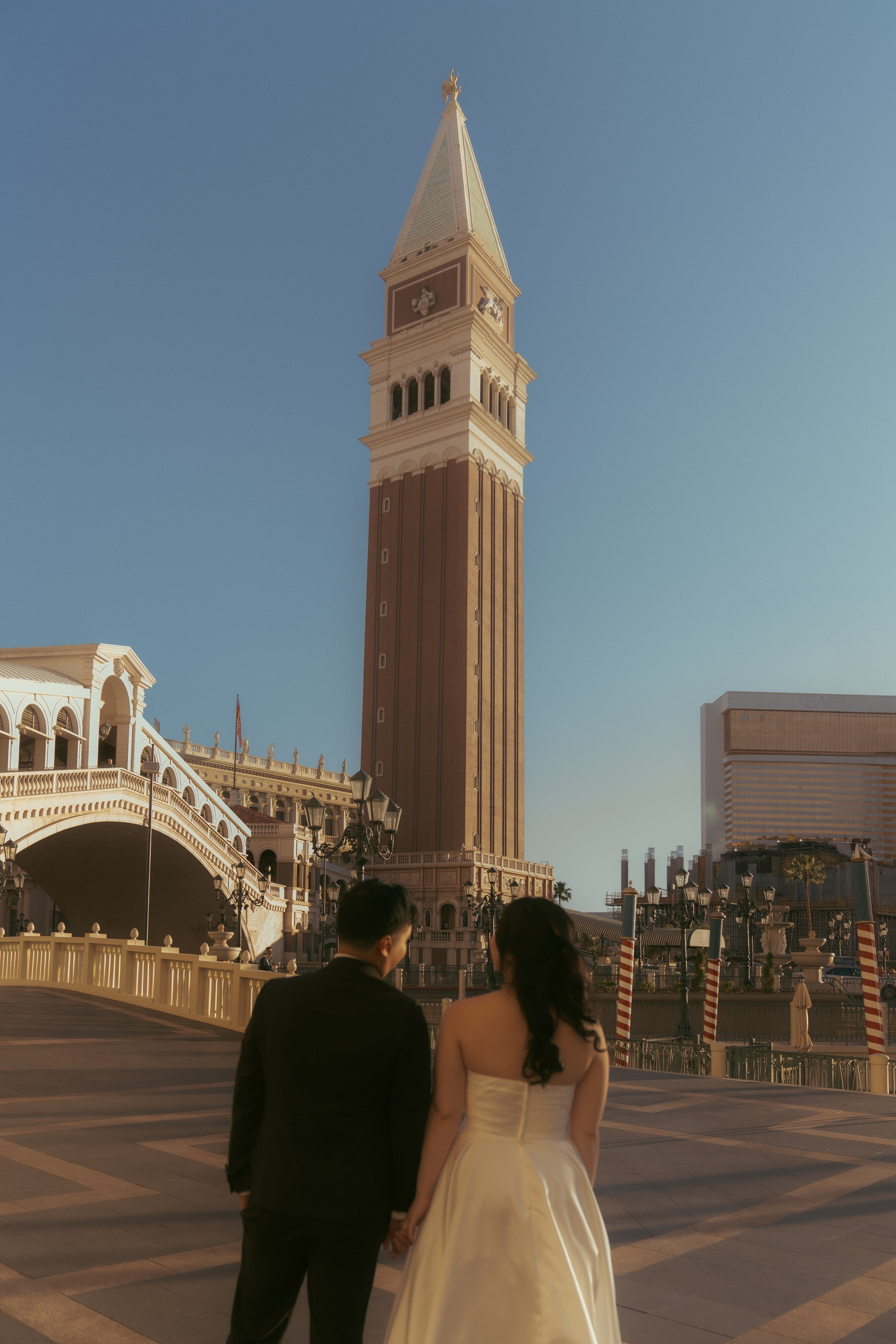 Kim&Ken. Wedding & elopement photographer Viktoriya Kravtsov. Las Vegas