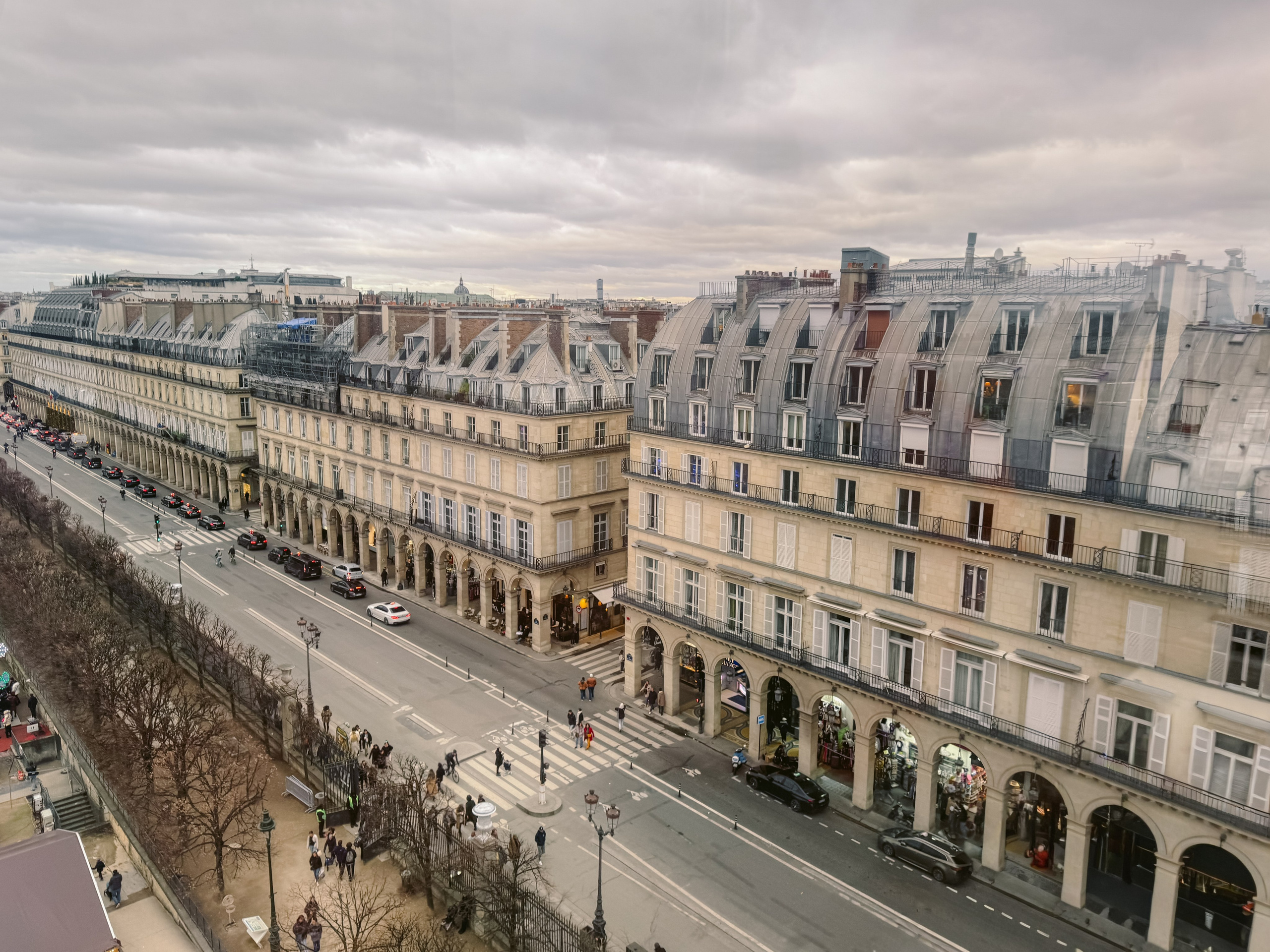 Clara & Douglas | Wedding Photography in Paris. Paris Wedding Photographer