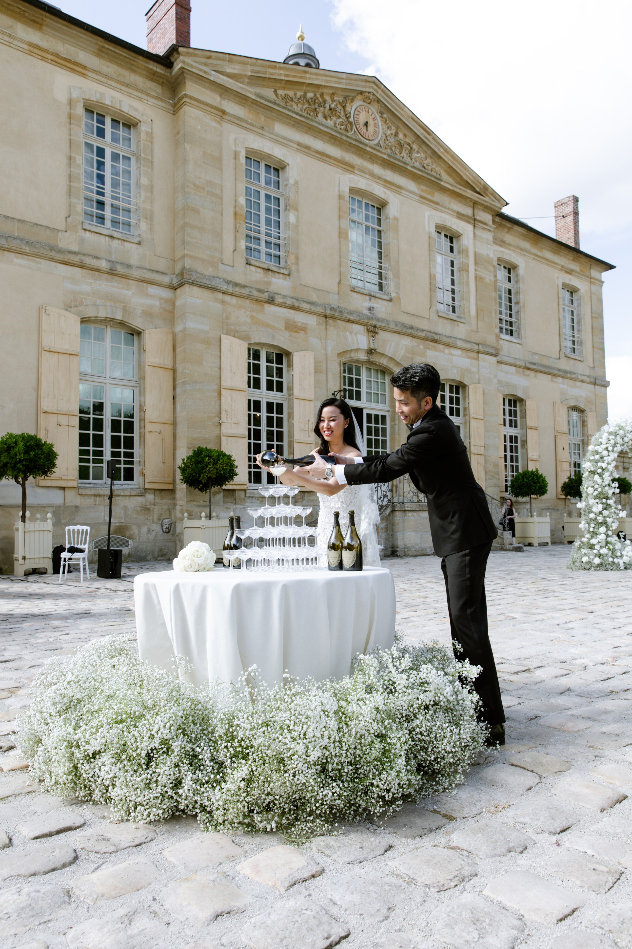 Nan & Brian | Château de Villette Wedding in France. Paris Wedding Photographer