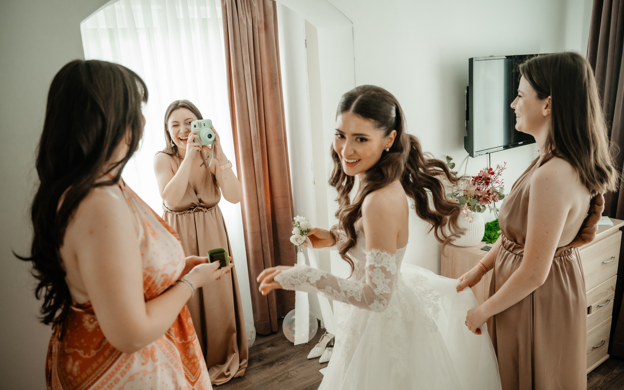 🤎 S a b i n a & P a u l - Wedding Day Preview. Wedding & Family Photographer