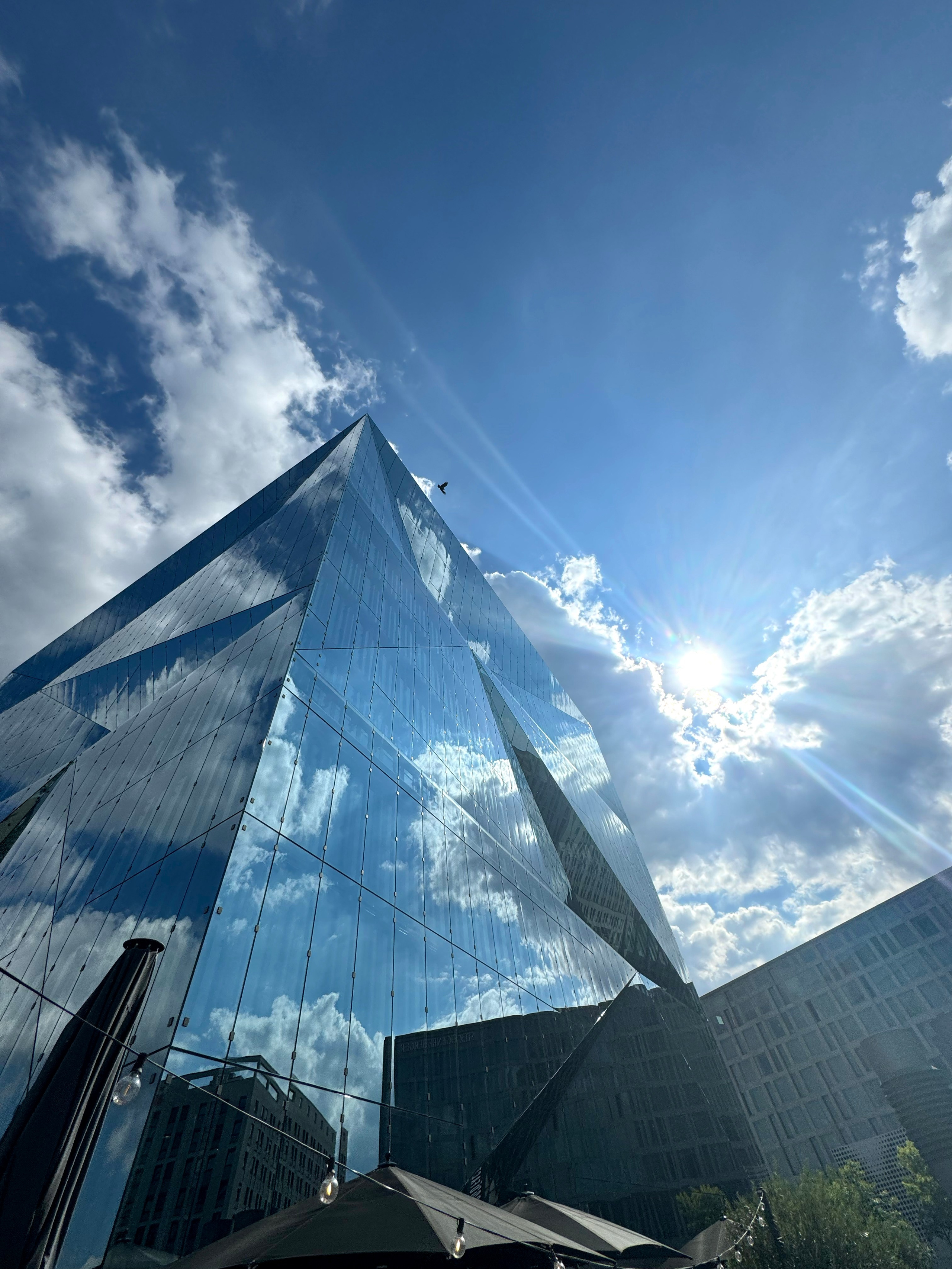 Berliner Mischung (in Farbe). BNW Around Photography