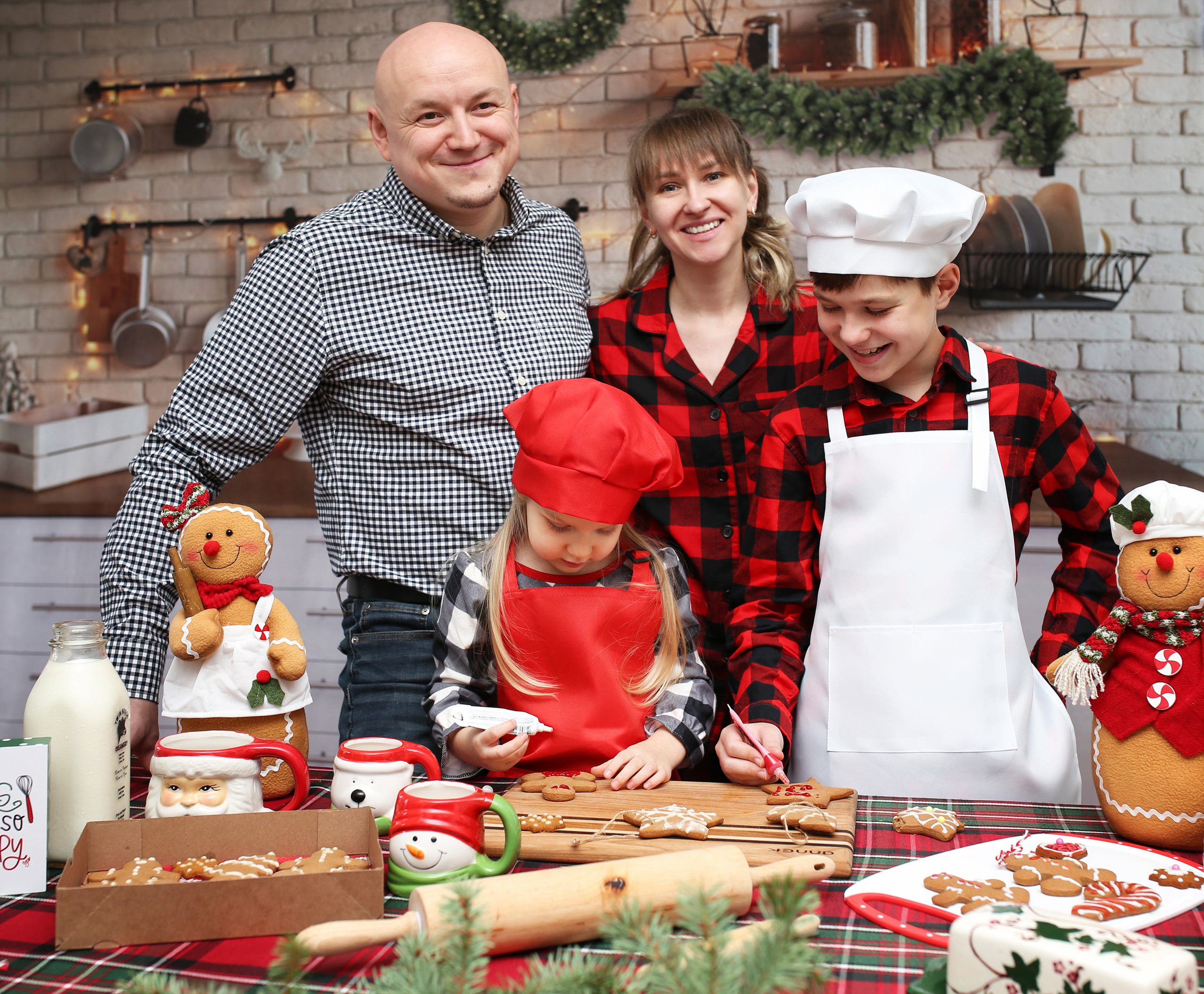 Christmas Baking Mini. YuAnna studio. Family & Kids Photographer in Seattle area, located in