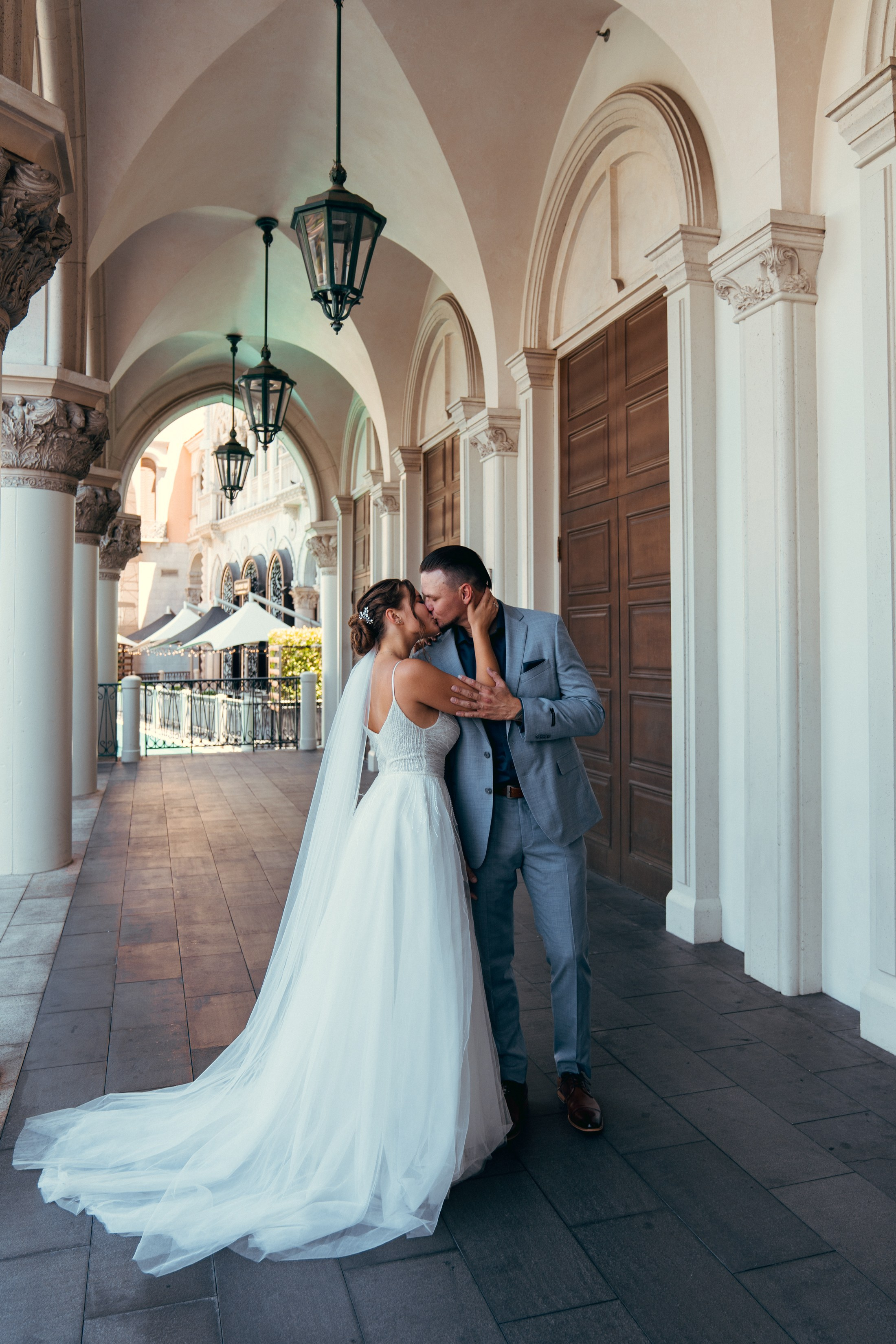 Anastasia&Alex. Wedding & elopement photographer Viktoriya Kravtsov. Las Vegas
