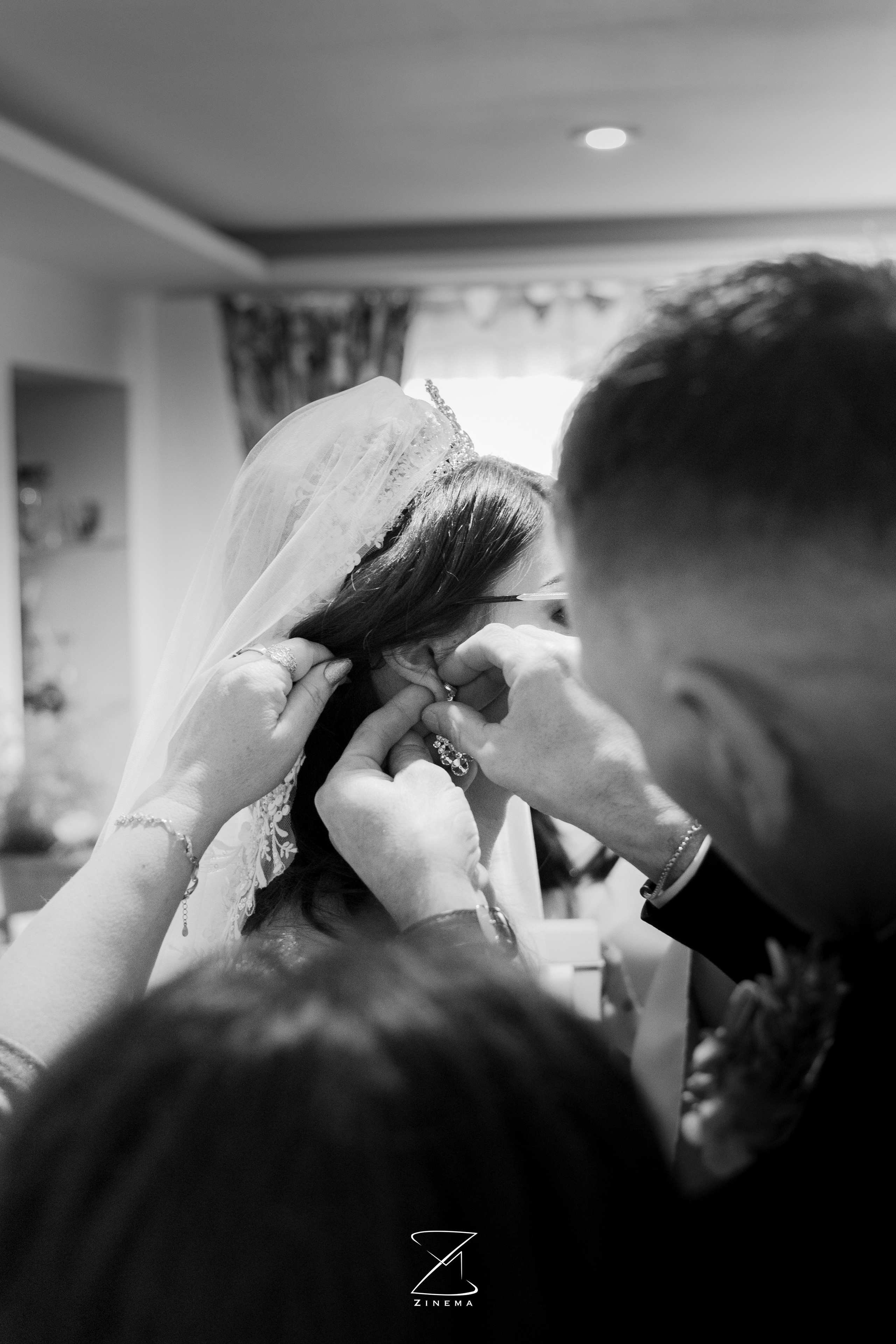 CLAUDIA and MARIAN — WEDDING. Z I N E M A