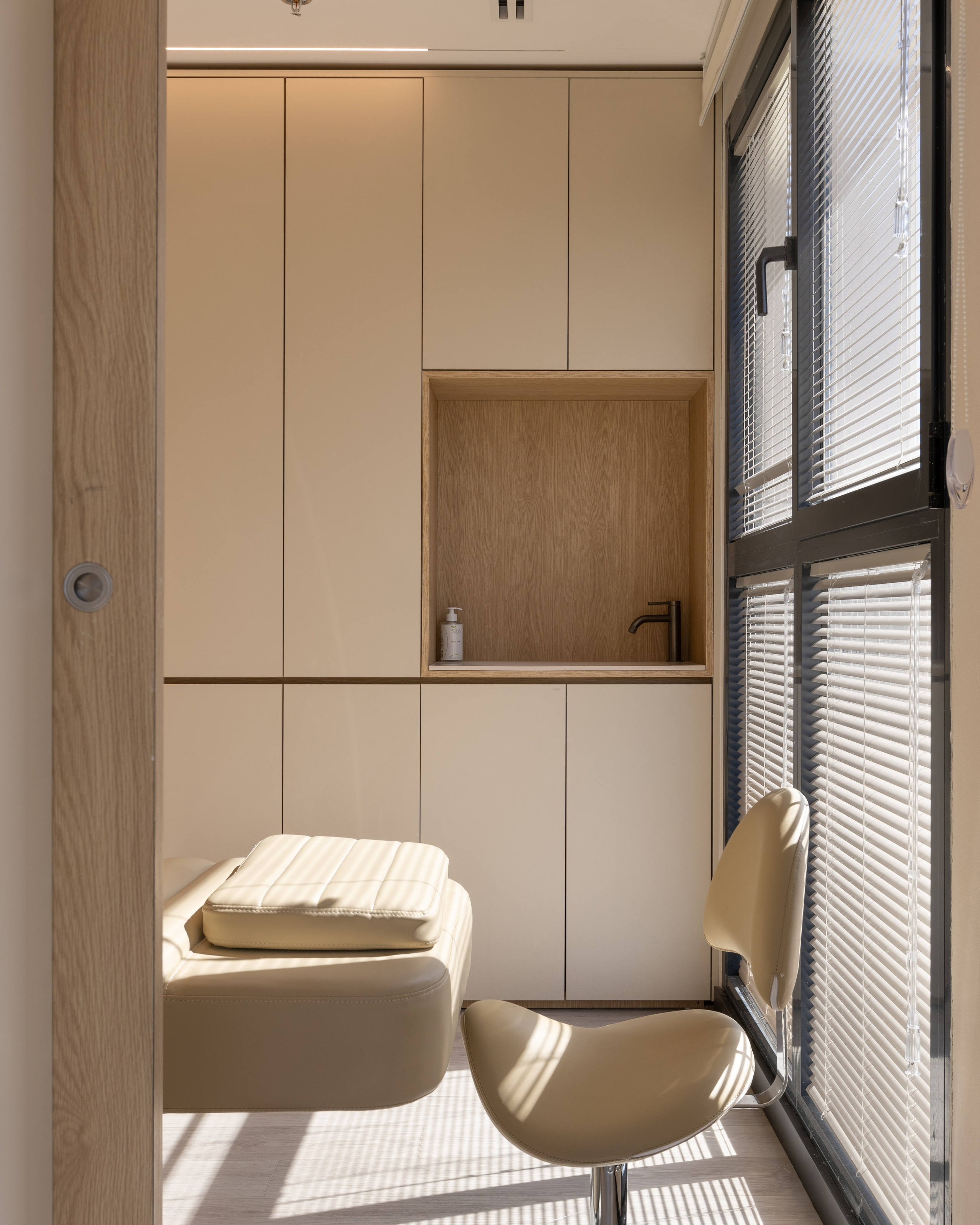 Clinica “Pola”. Project by Hezi Bar Daviv. Tel Aviv. Interior Photography & Video in Israel