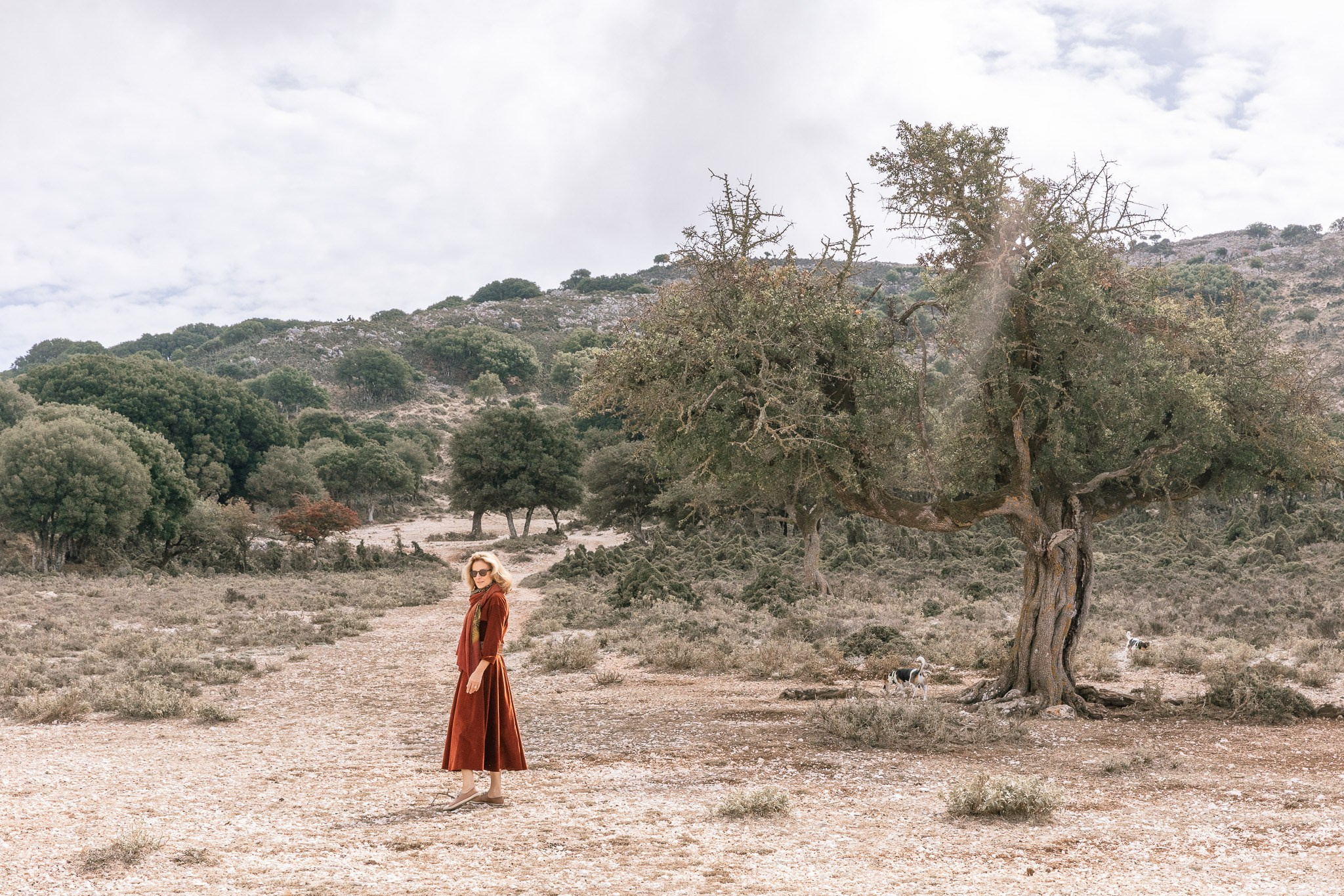 Marina Anouilh. Elizaveta Razumova: Cinematic Photography for Love, Weddings, Portraits & Brands