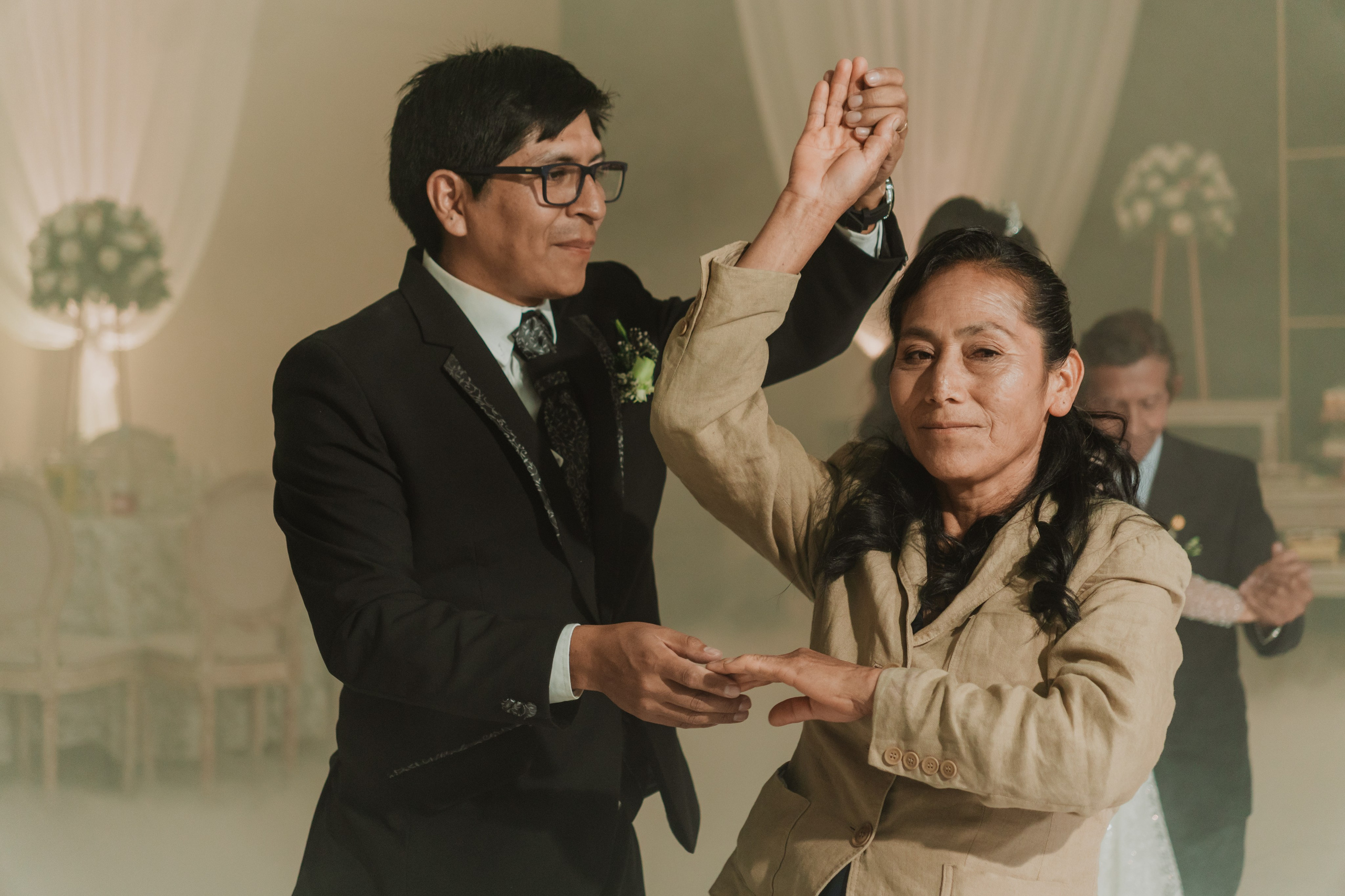 FERNANDO + MARIBEL | BODA RELIGIOSA. Studio KVTA | Fotografía y Video de Bodas en Arequipa
