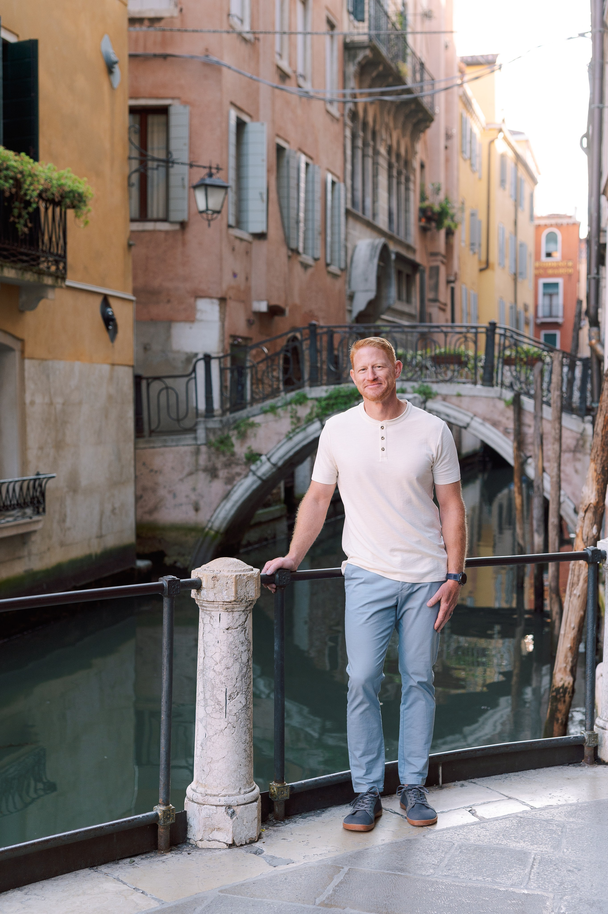 Eliza, Elena, Elliana, Teresa and Brad. Photographer in Venice Anna Terzi