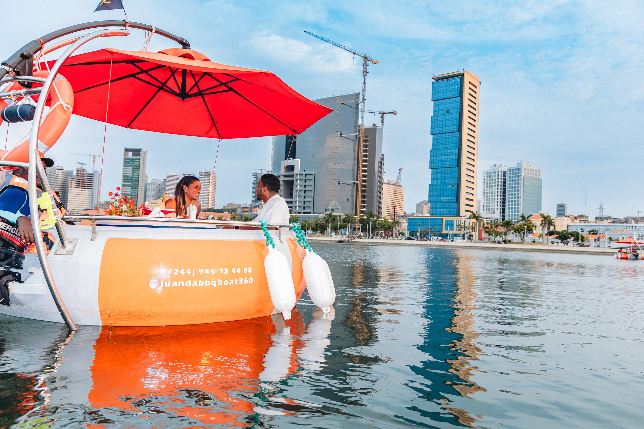 Luanda BBQ BOAT 360