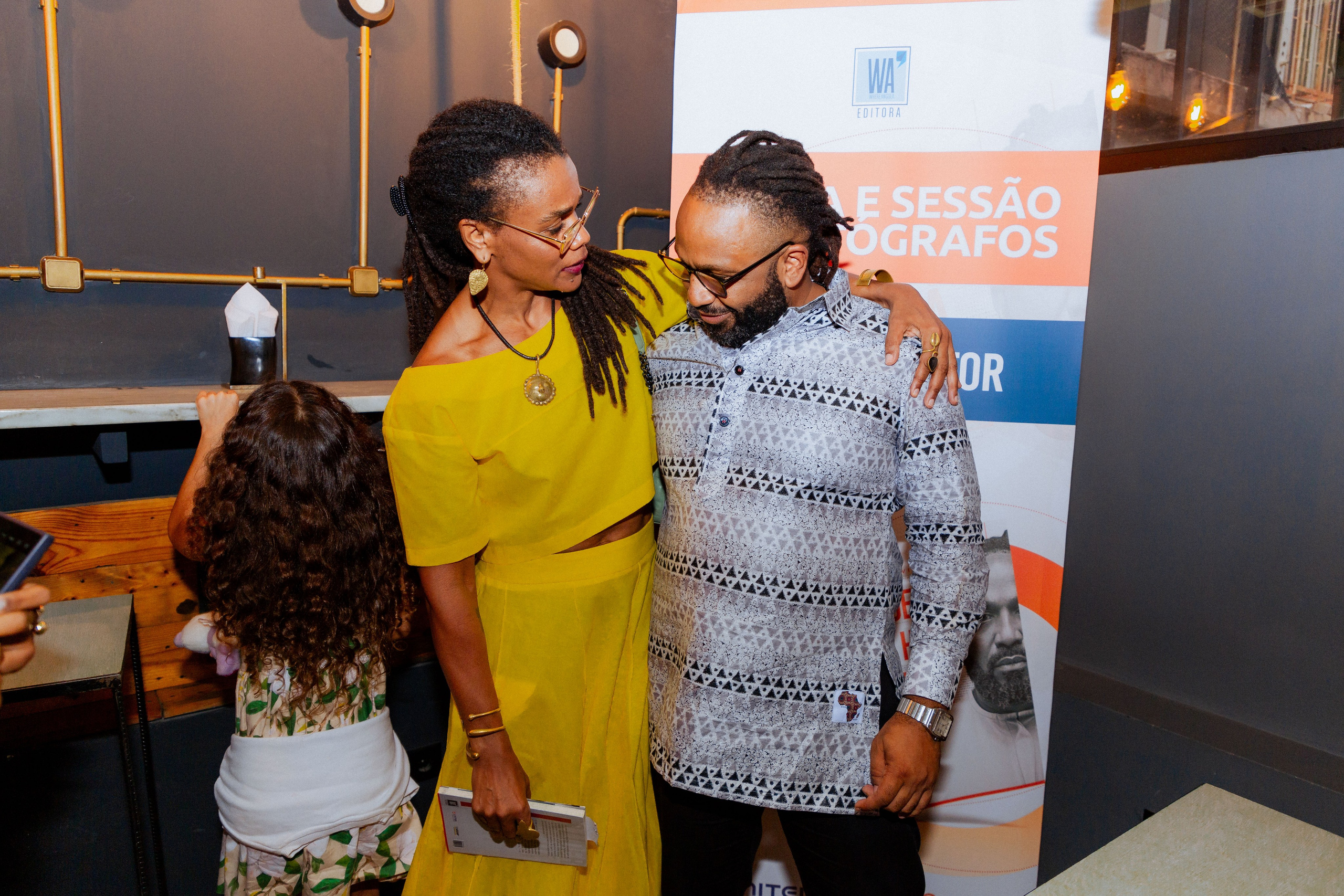 Lançamento do livro — MV