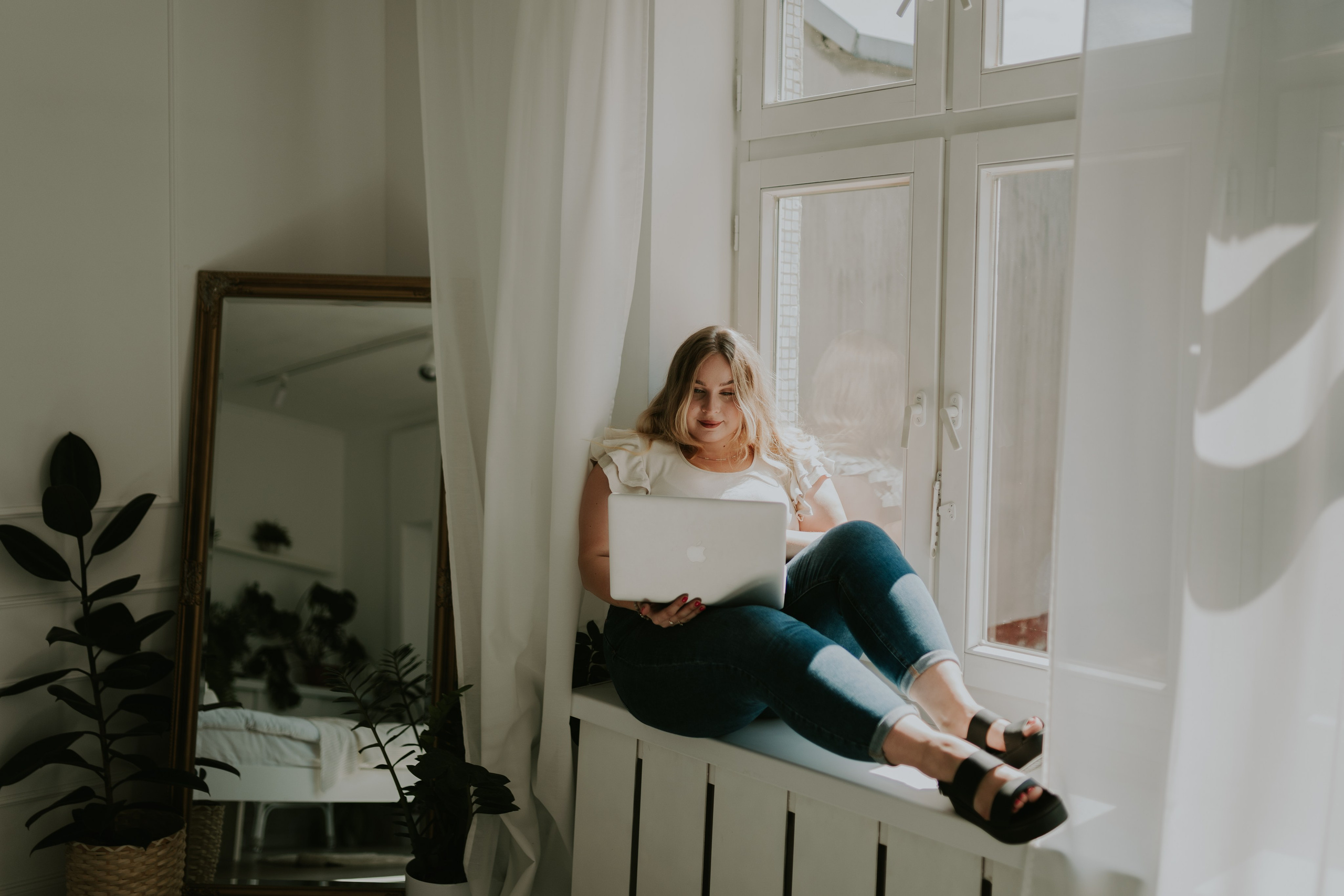 SESJA BIZNESOWA WIKTORII. Karkowskafoto - fotografia miłości