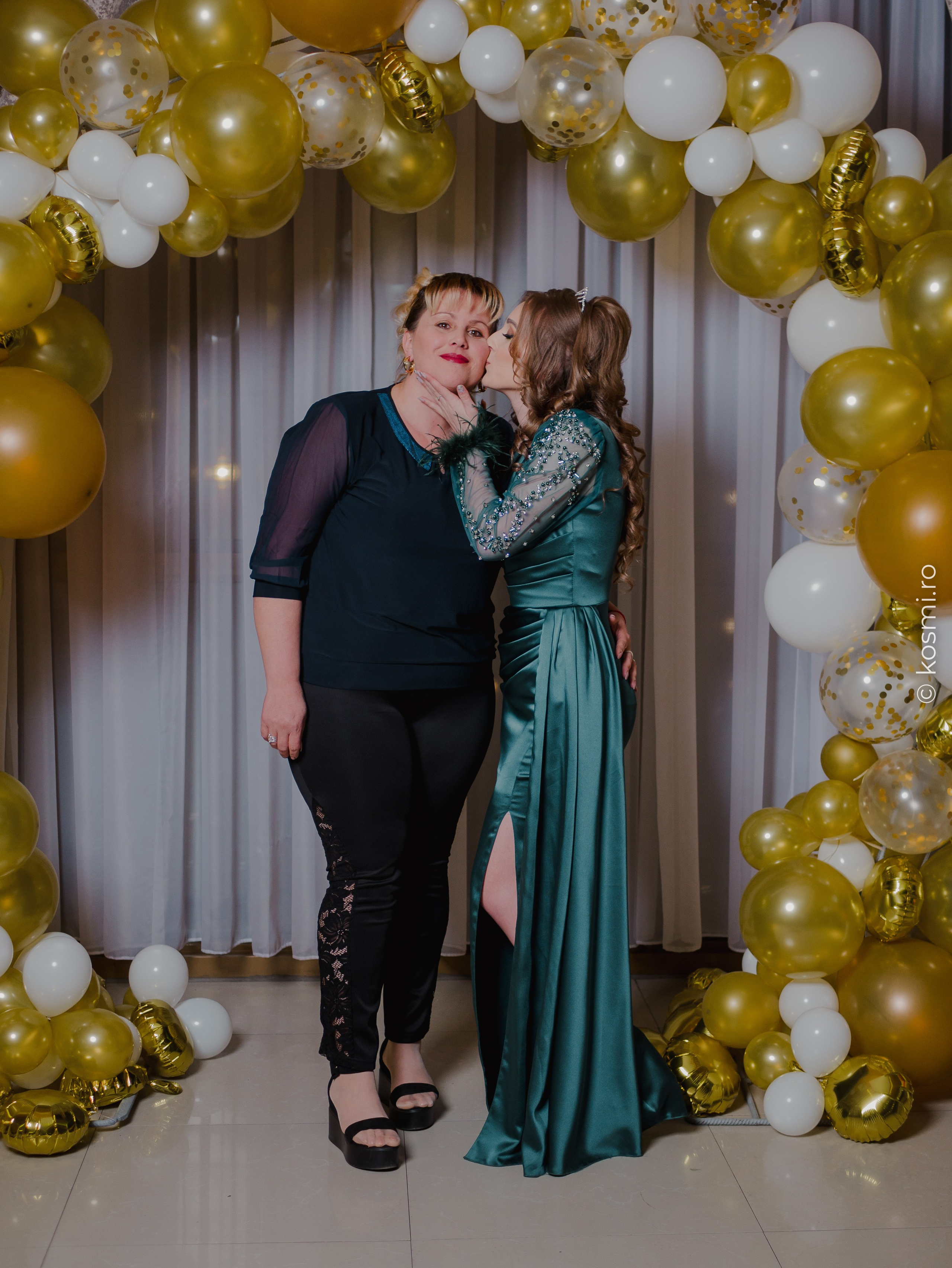 Majorat Andreea. Kosmi