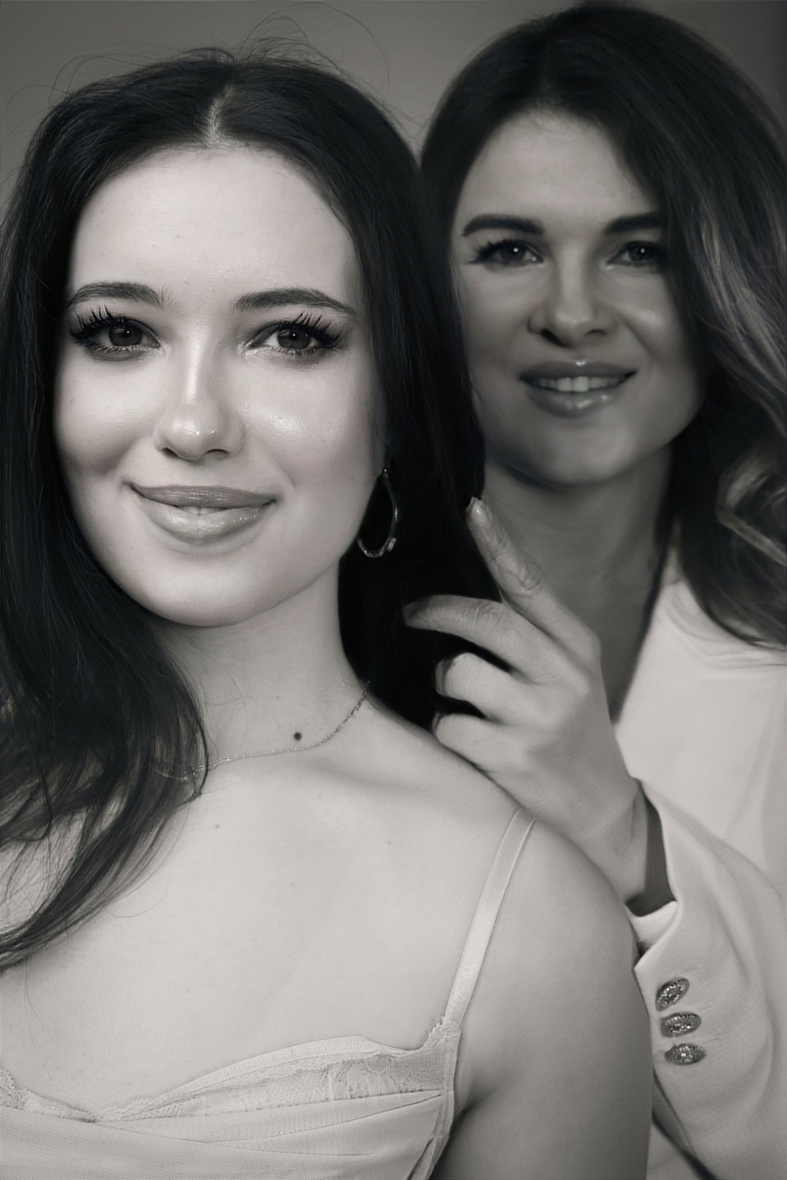 Olena&Darinka. VALERIIA VIUNOVA individual shooting\love story\event\brand
