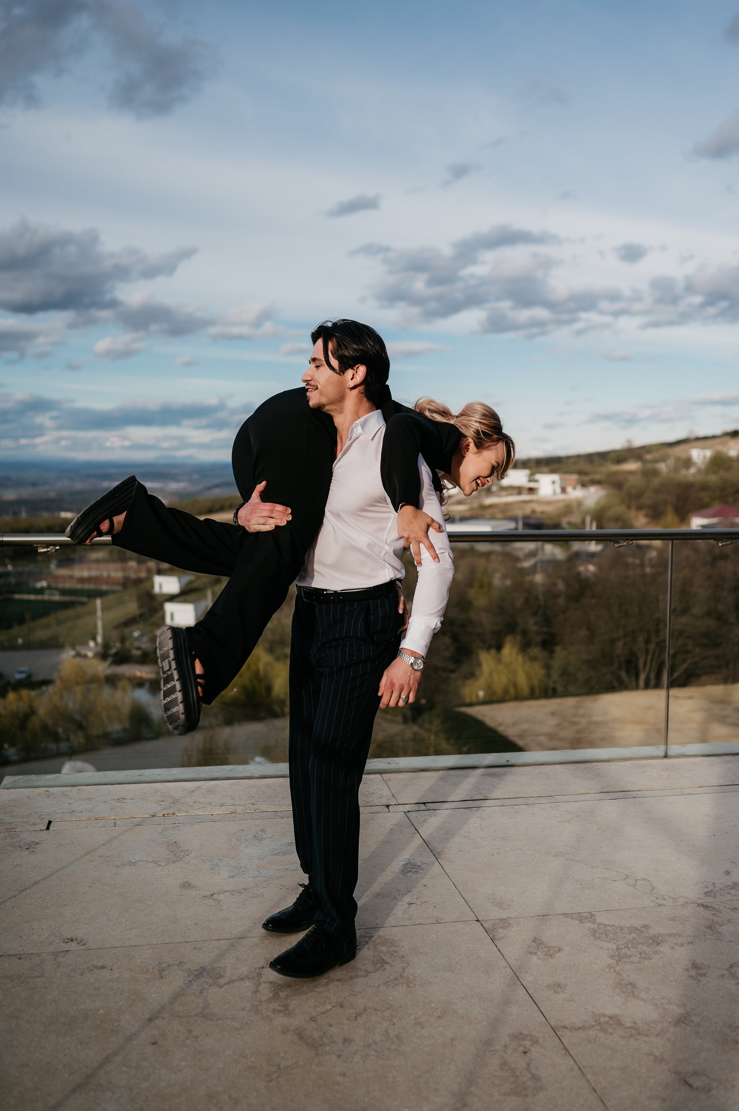 Dan si Claudia. Valentin Melen — wedding photographer