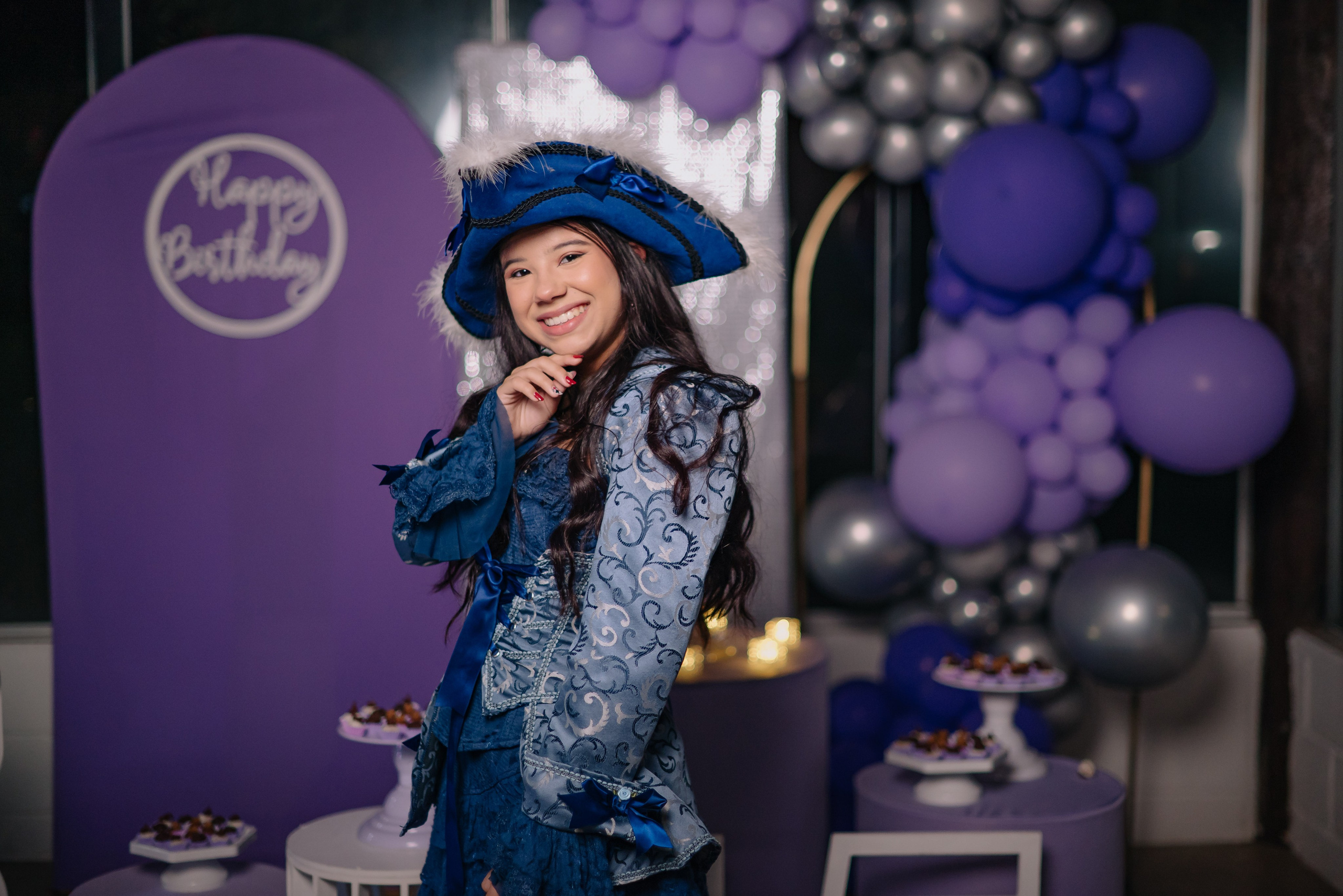 Sofia 15 anos. Wedding photographer Ana Koshi