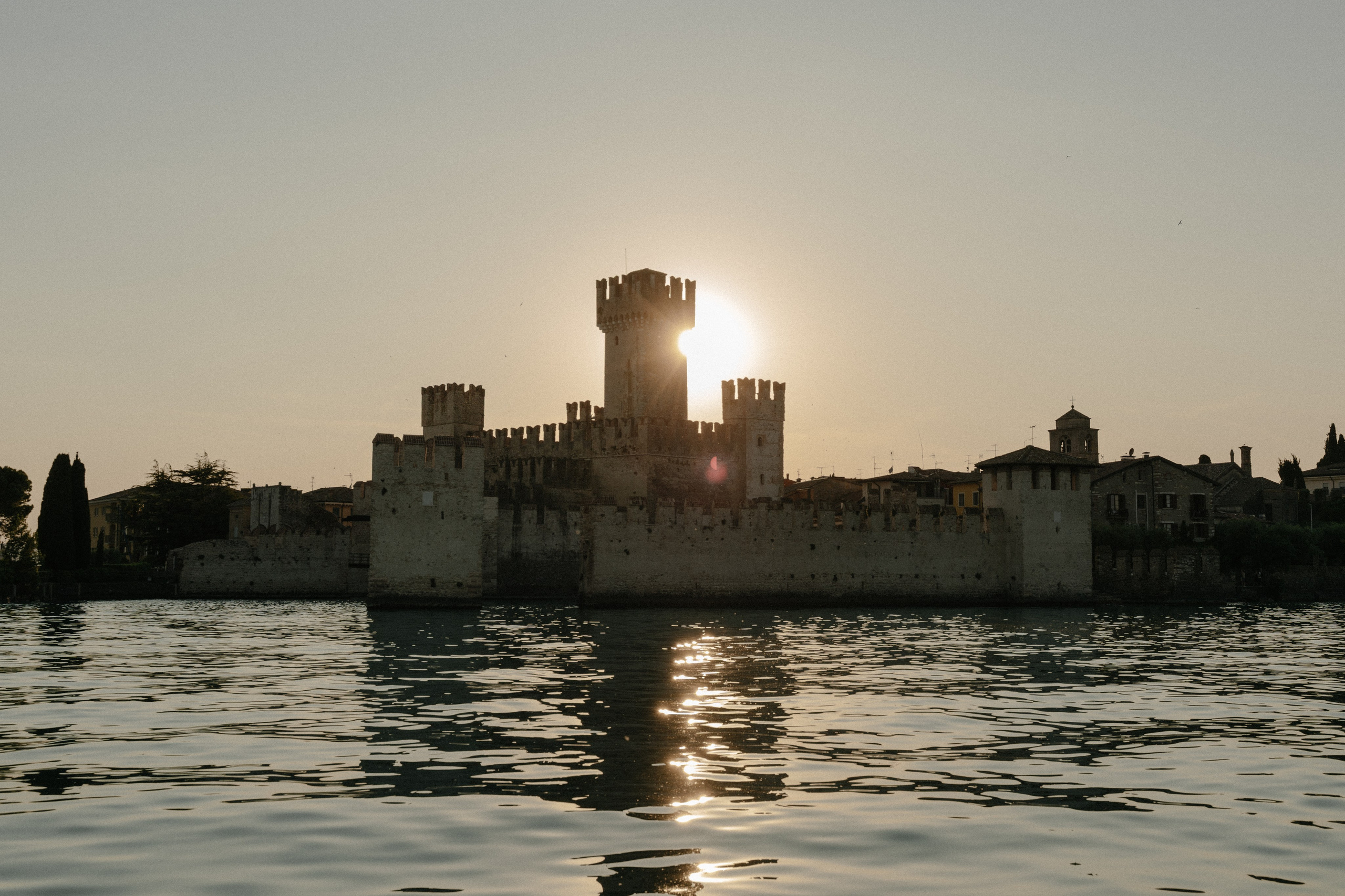 L & B (Sirmione, Lake Garda, Italy). Marriage Proposal Photographer in Verona, Lake Garda and Dolomites| Diana Fedrigo