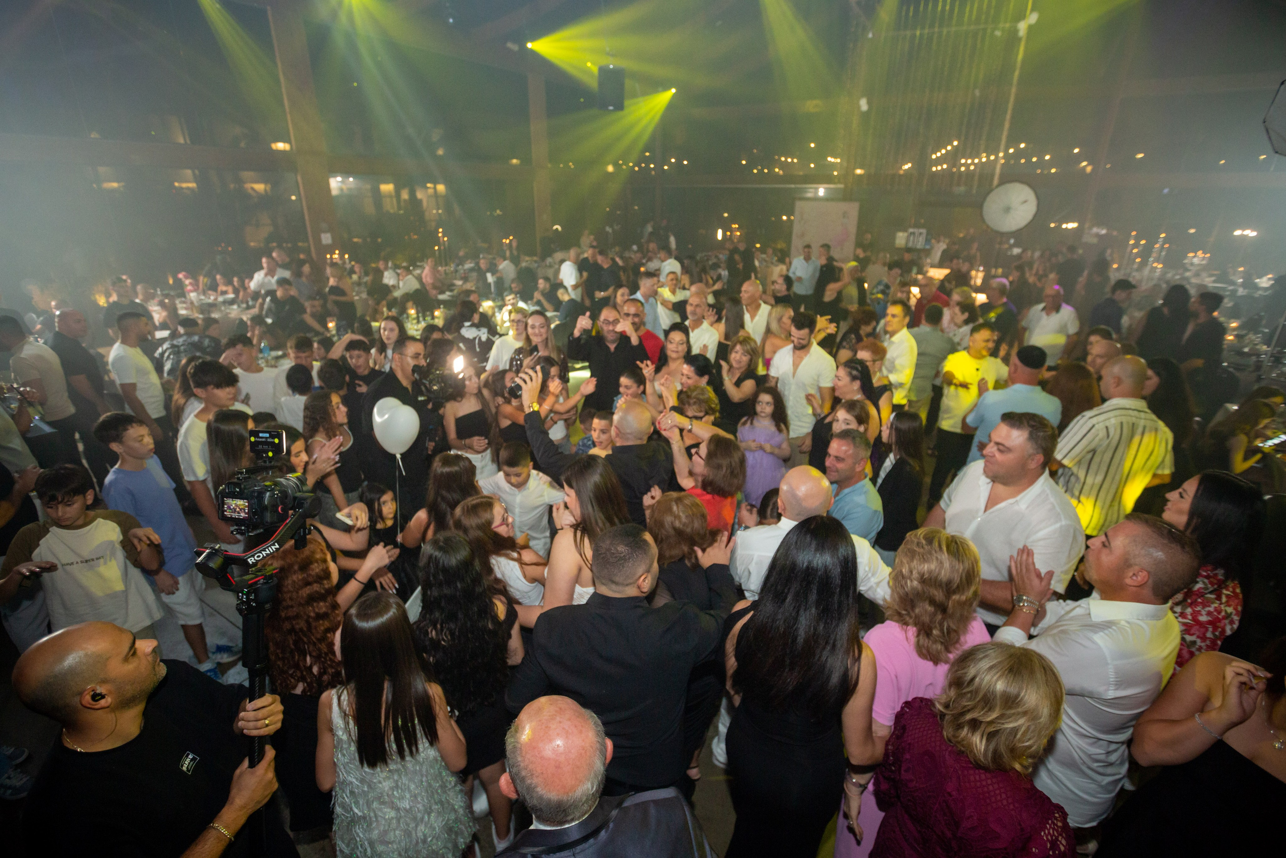 Bat Mitzvah Evelin. Wedding and events photographers Studio Shalom