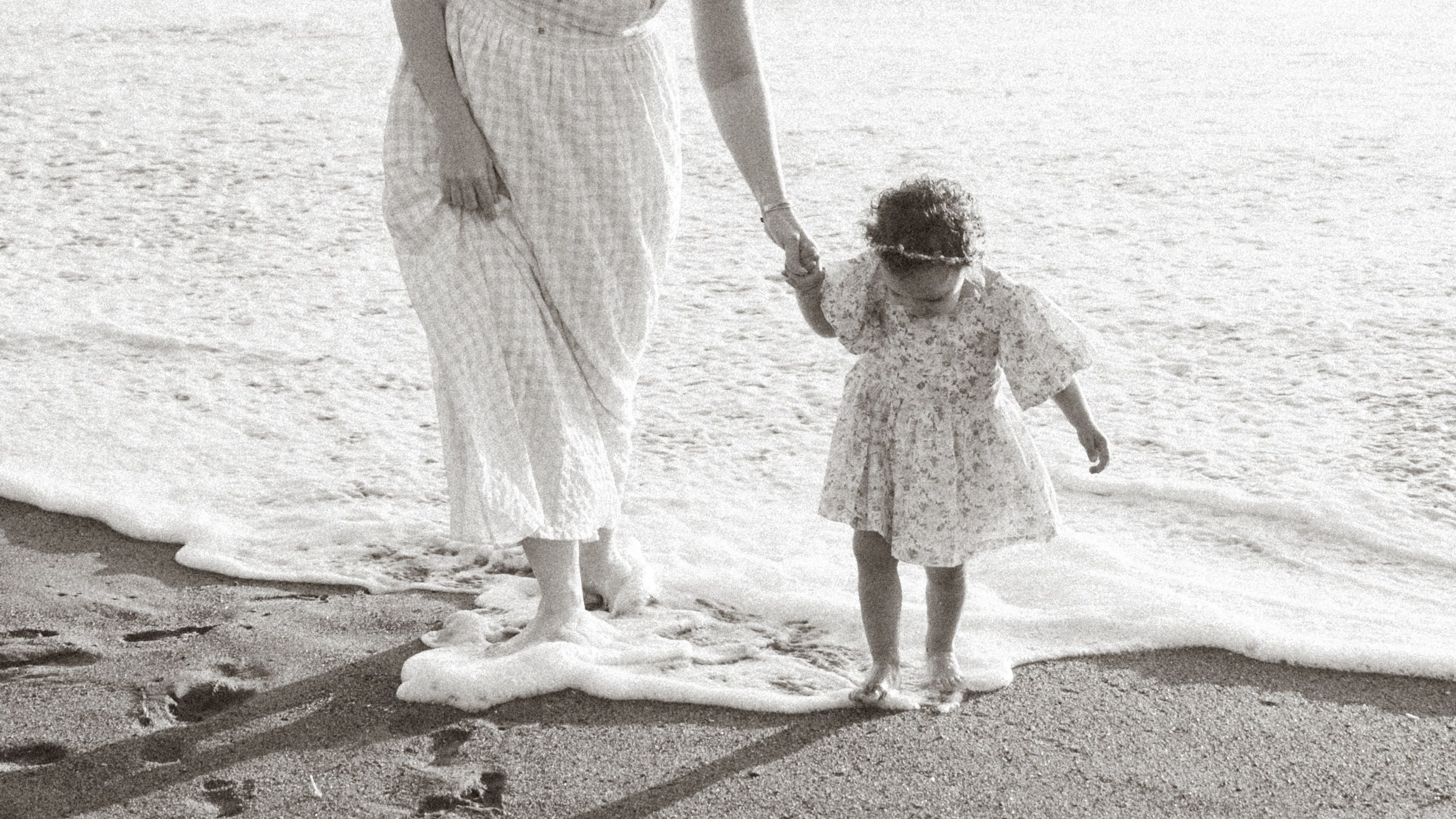 Bri’s growing family at Baker Beach. Soulo Photography | San Francisco Bay Area Based Photographer